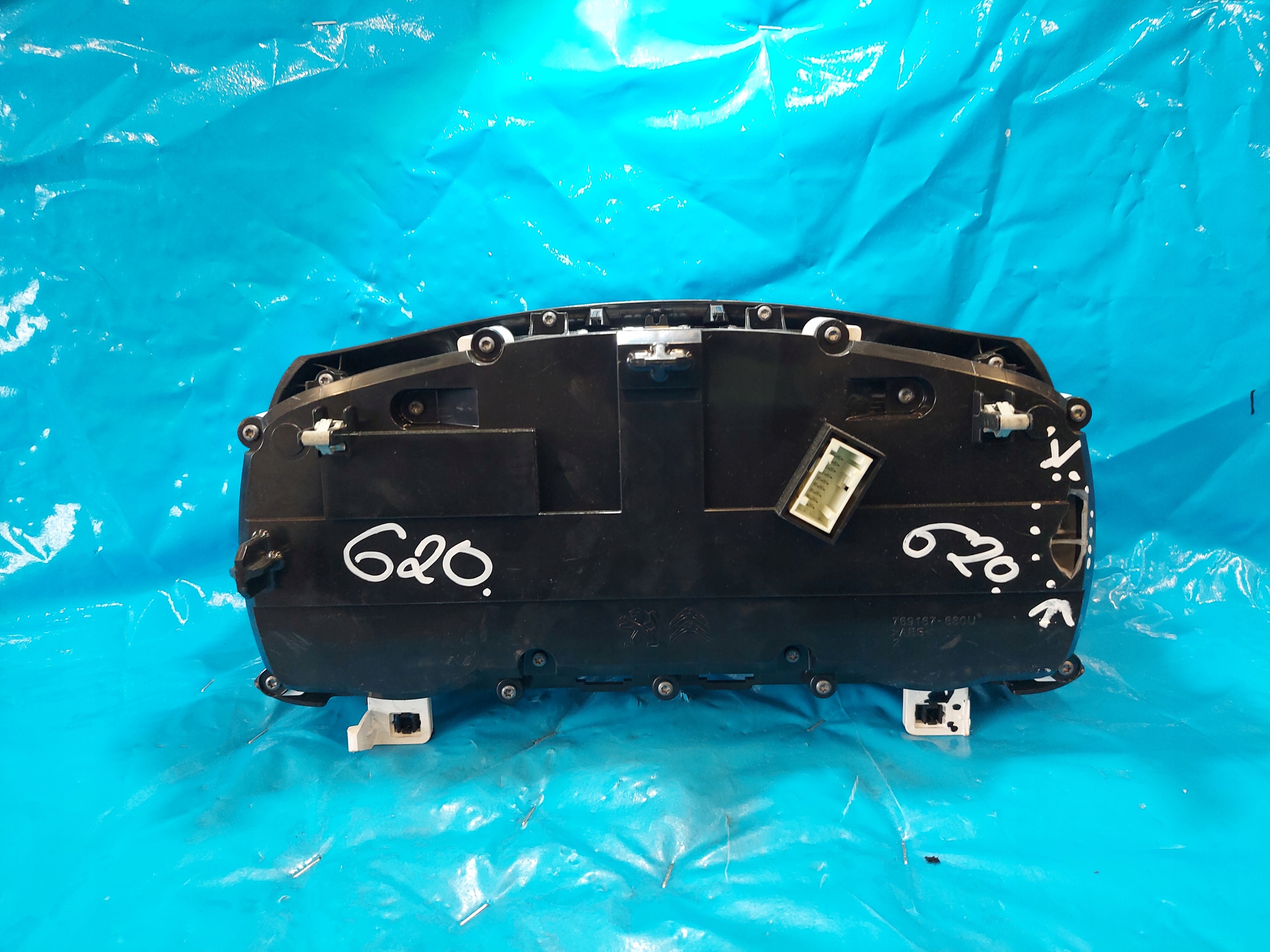 dials clock CITROEN C3 III 983755368000