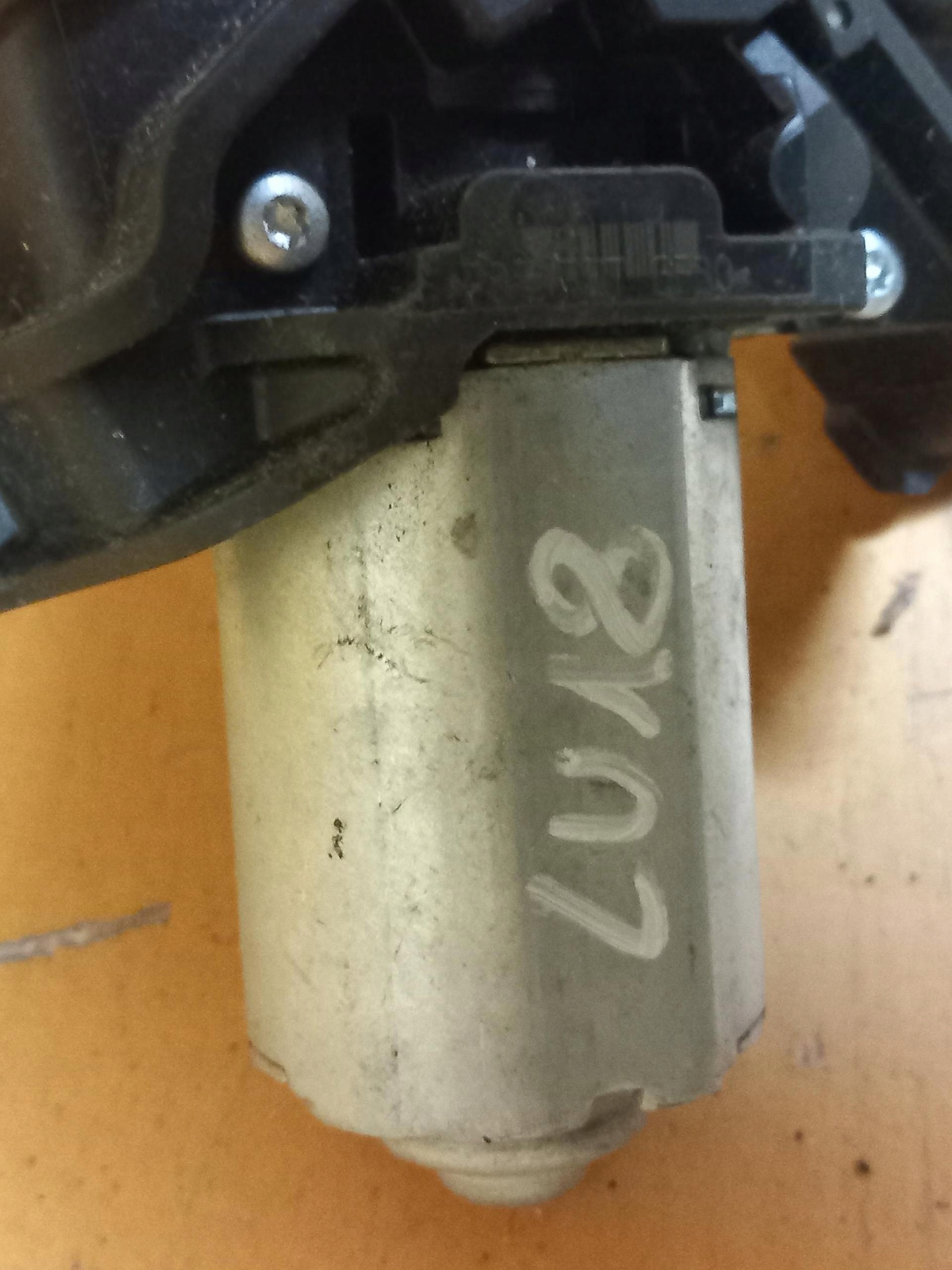 Motor Wischer heck RENAULT MEGANE III HB 287100007R 08-16