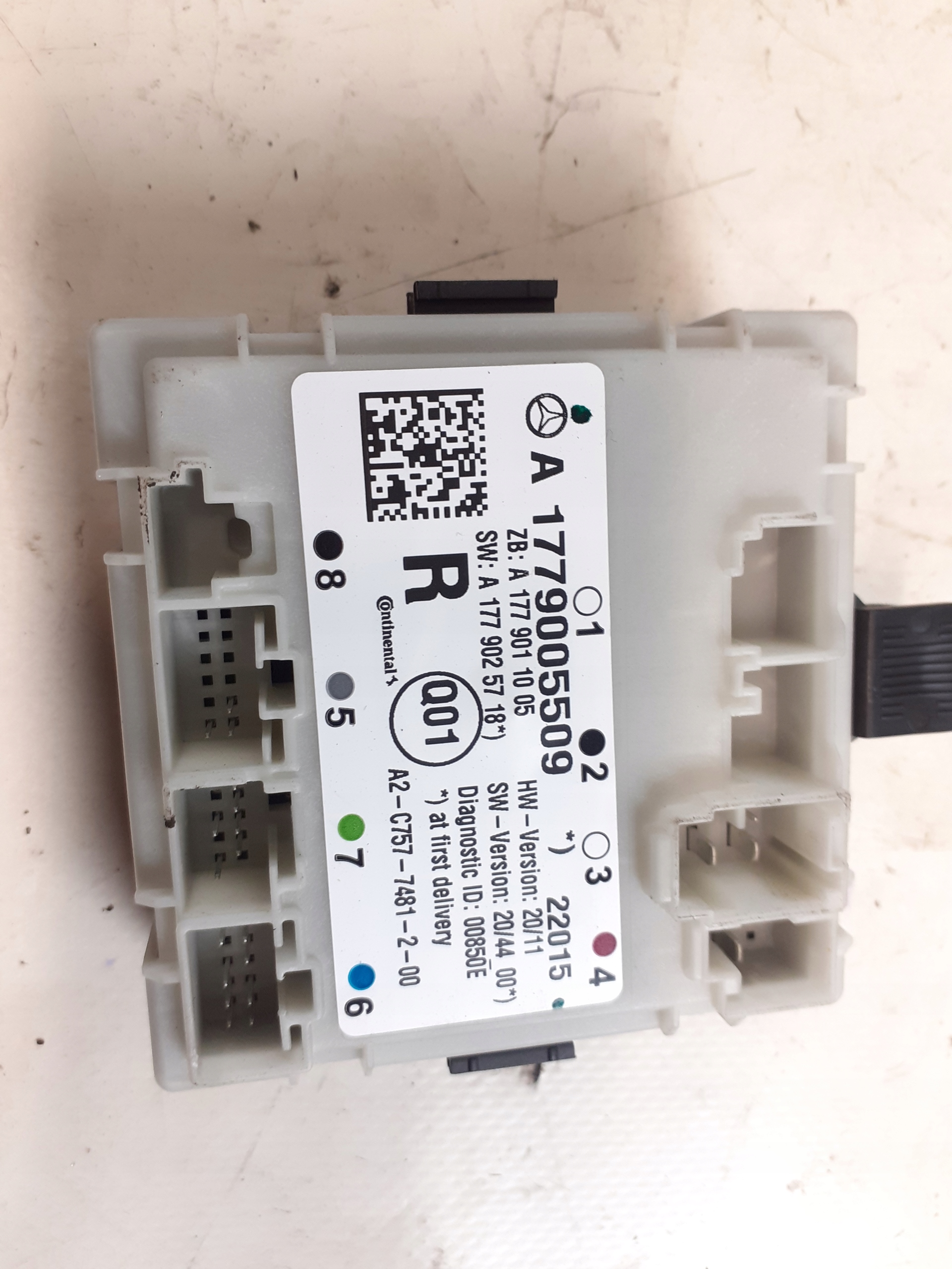 MERCEDES GLB X247 module door left rear part A1779005509