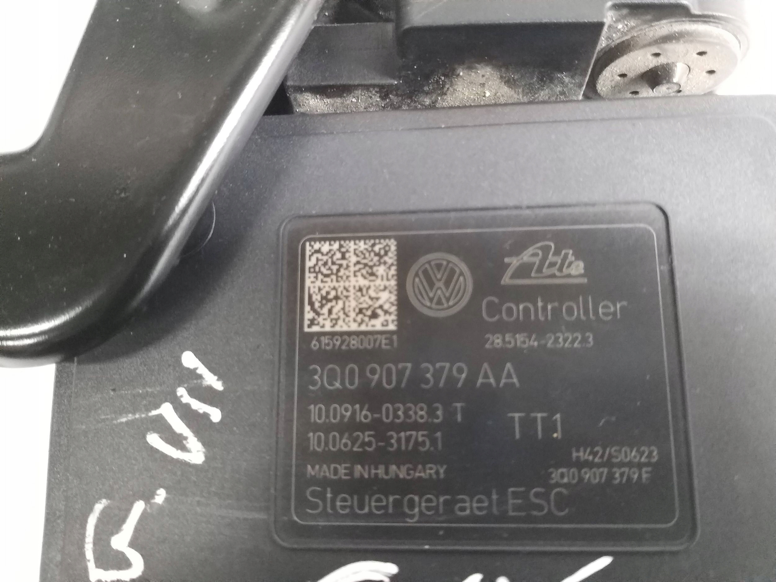 VW PASSAT B8 SUPERB III GOLF VII pump control unit ABS 3Q0907379AA