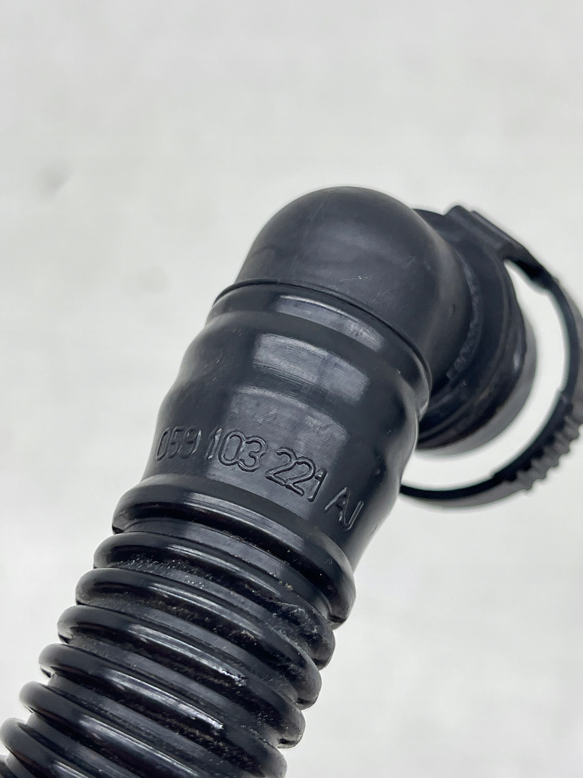 AUDI A6 C7 3.0 TDI pipe hose air odma