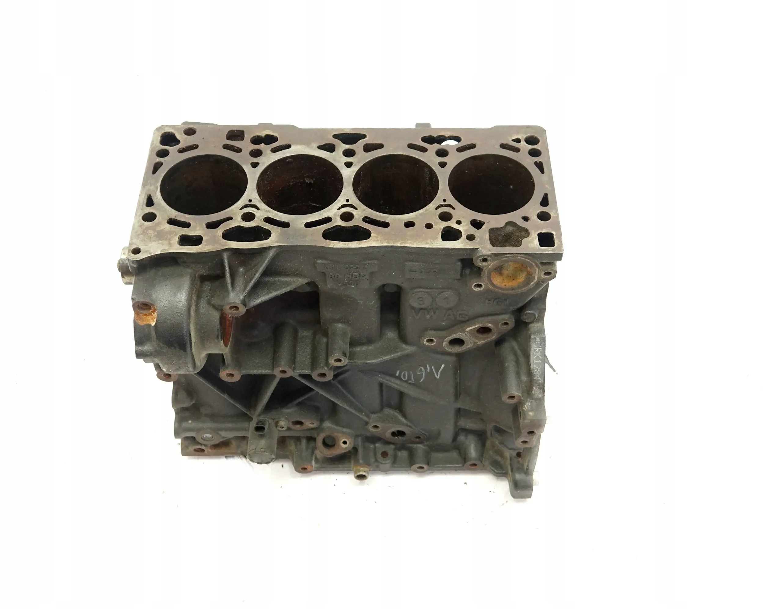 BLOK SILNIKA VW GOLF VII TOURAN 1.6 TDI 04L023A CRK