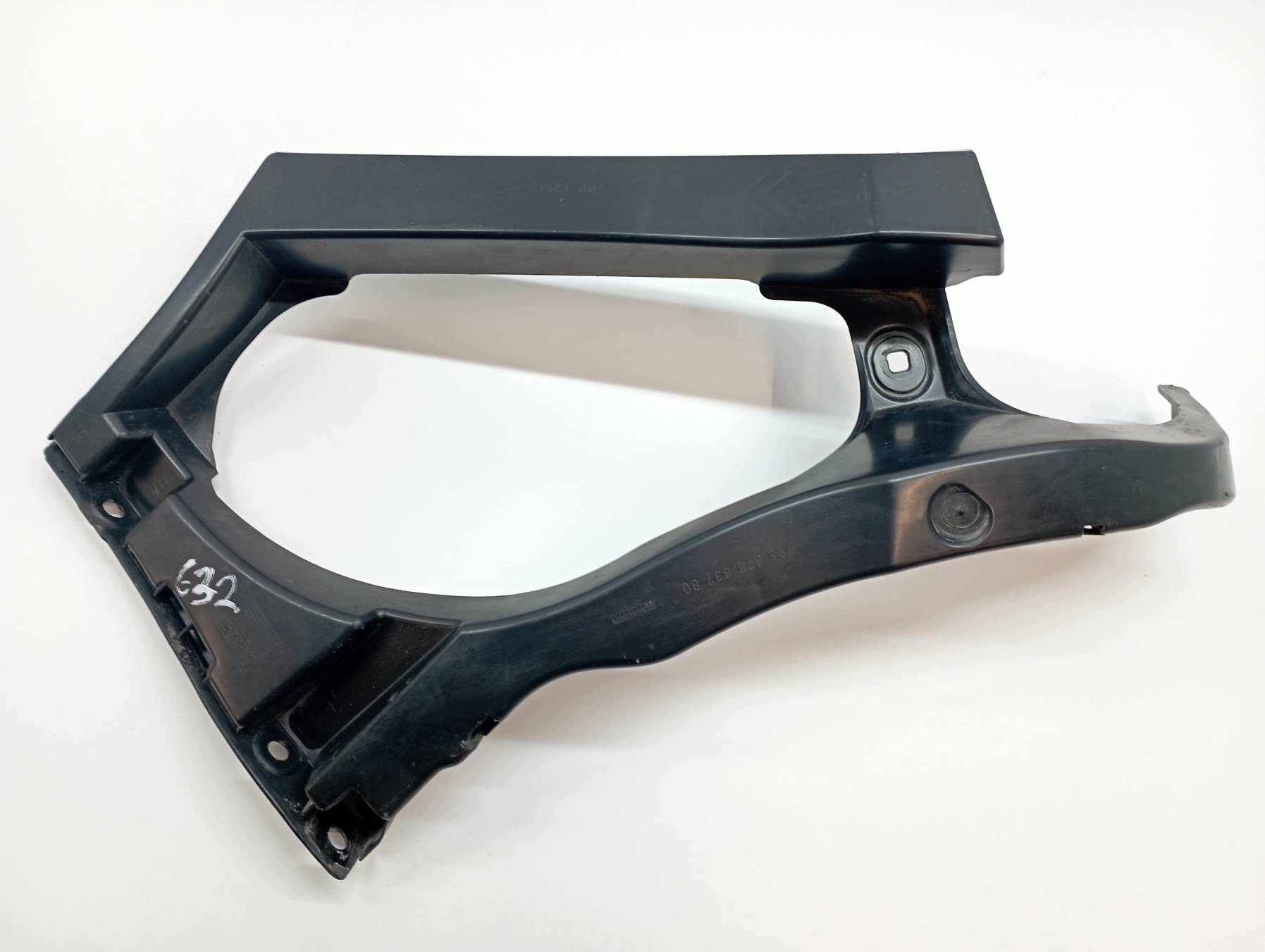 bumper bracket rear part KOMPLET 9803131880 Citroen DS5 and (2011- )