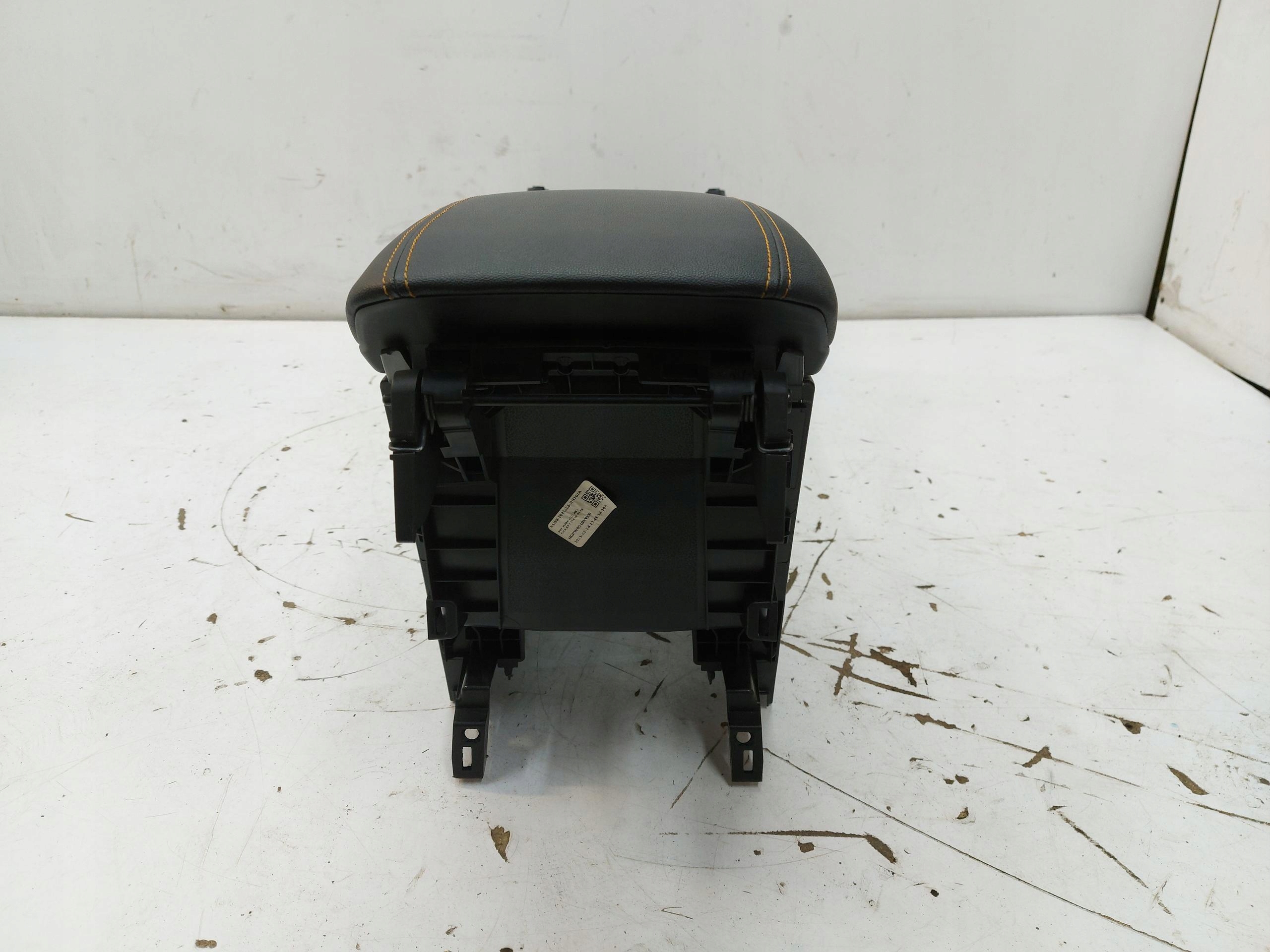 Ford Ranger VI 6 2024 tunel armrest central oryg