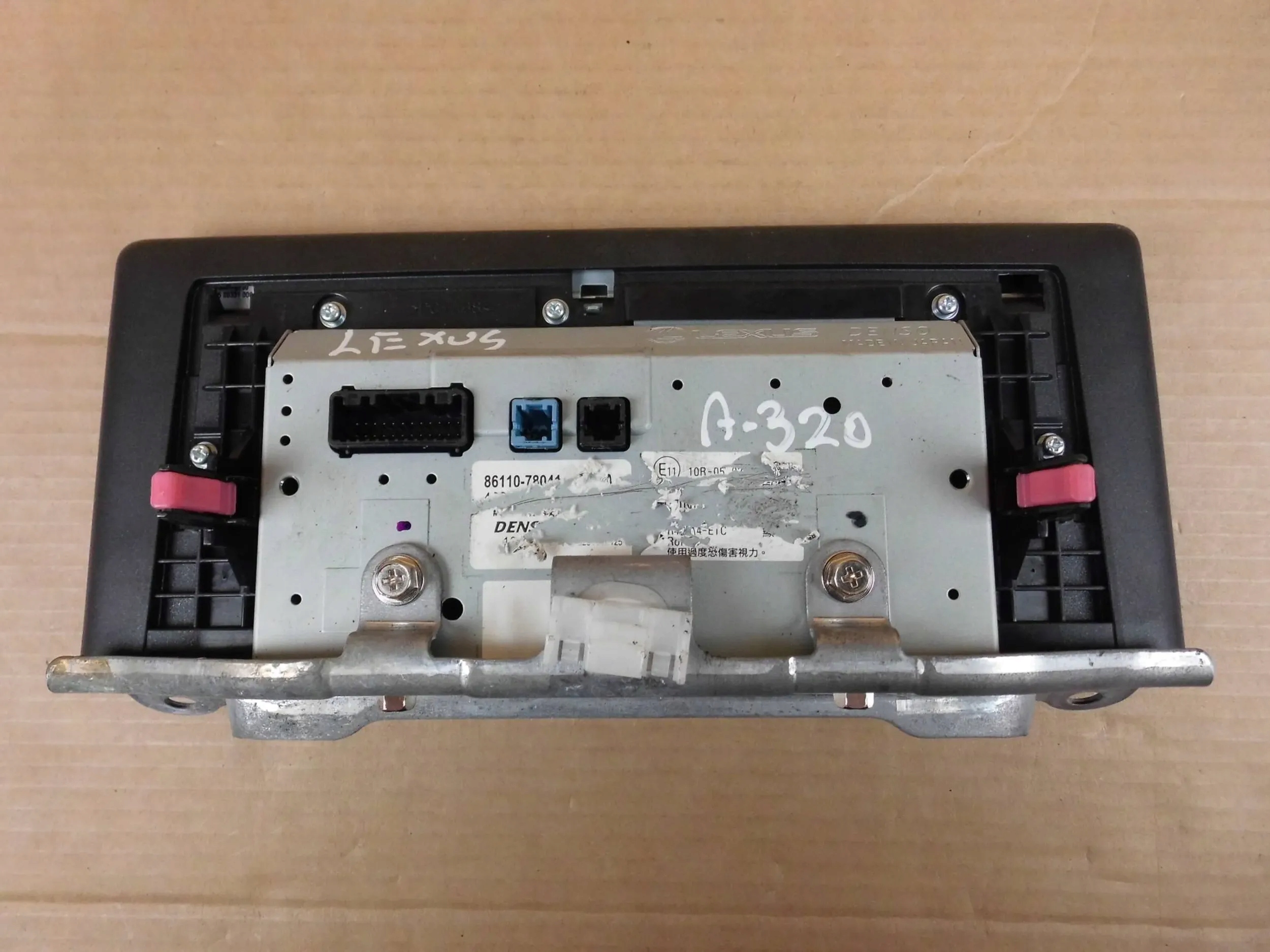 lexus NX300H 2019+ дисплей экран монитор 86110-78041