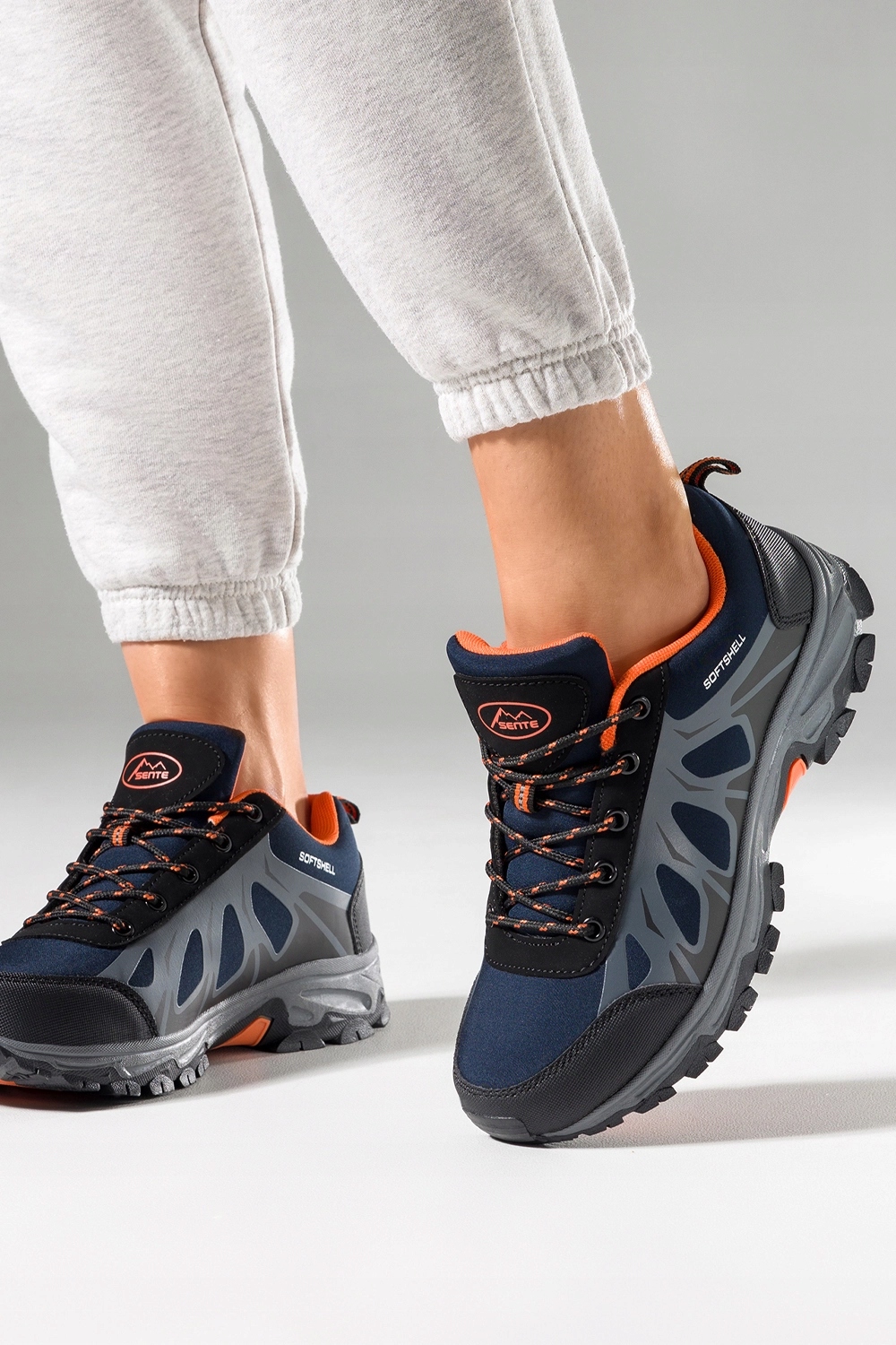 TREKKINGOWE BUTY SPORTOWE DAMSKIE SOFTSHELL SZNUROWANE WYGODNE LEKKIE r 39 Marka Casu