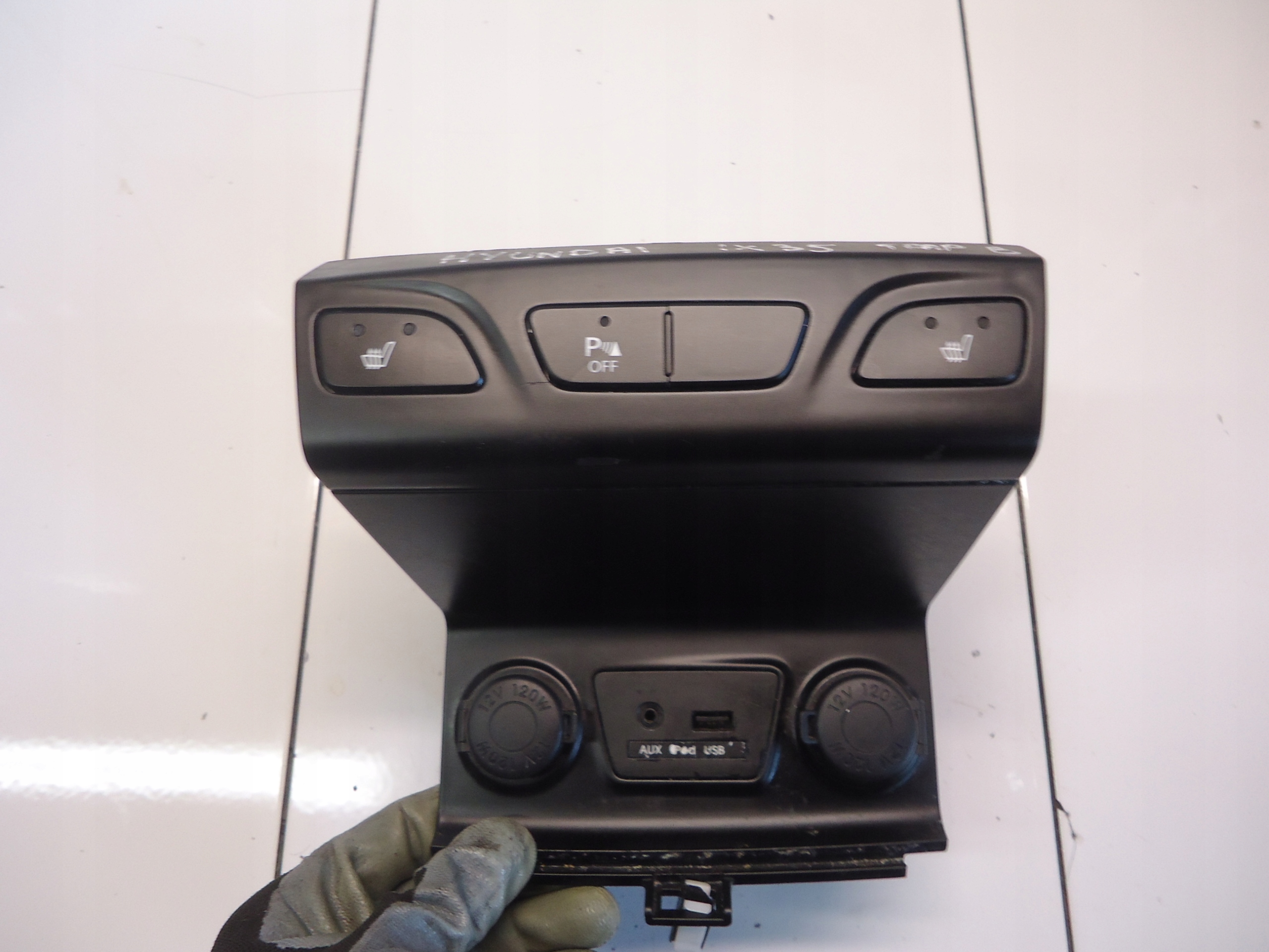 HYUNDAI IX35 PANEL Sitze 93310-2Y800TAN USB ZAPALNICZKI