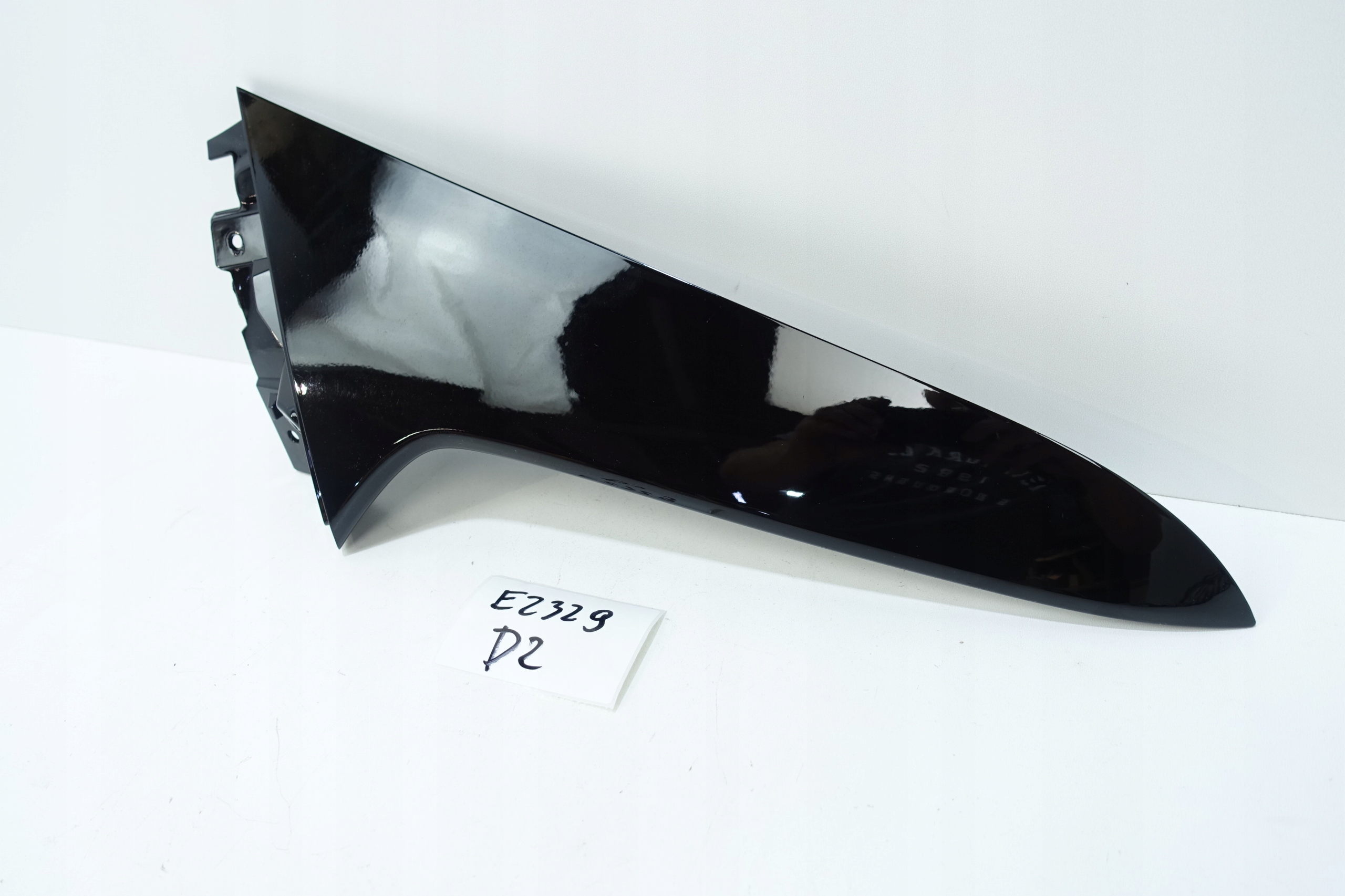 SPOILER bonnet boot right rear part HYUNDAI KONA 23- 87228-HF100