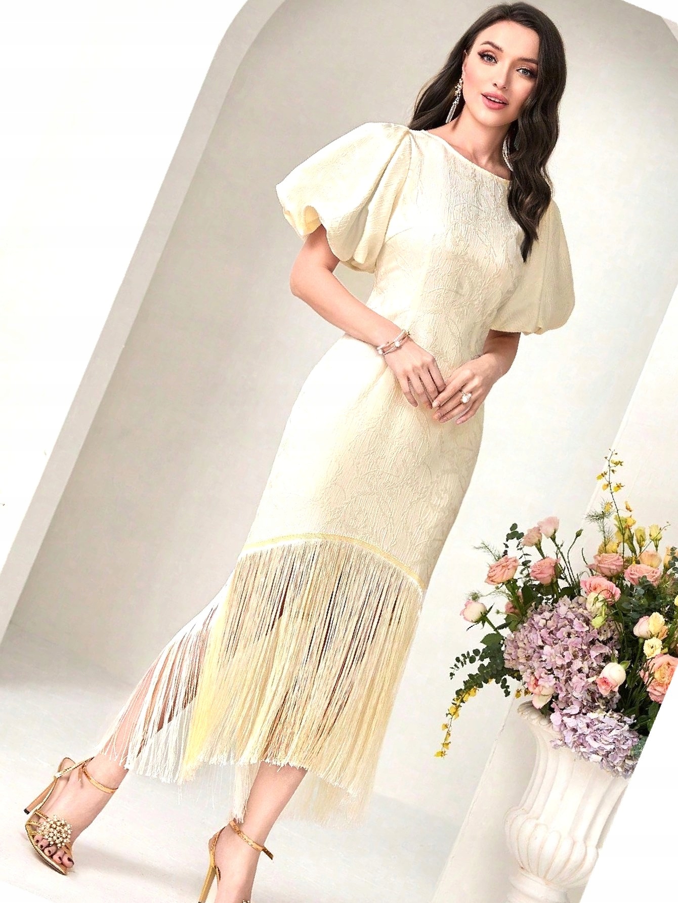 Šaty s třásněmi Bufiaste Rukávy Texturovaná Za koleno S 36