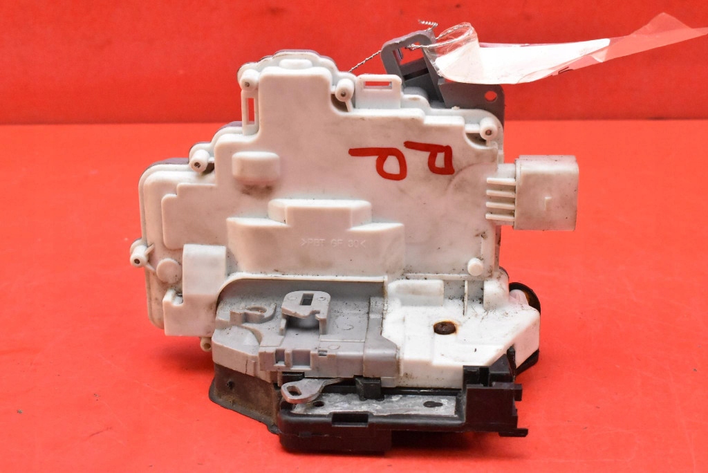 lock door right front front EU AUDI A5 8T COUPE 07-11