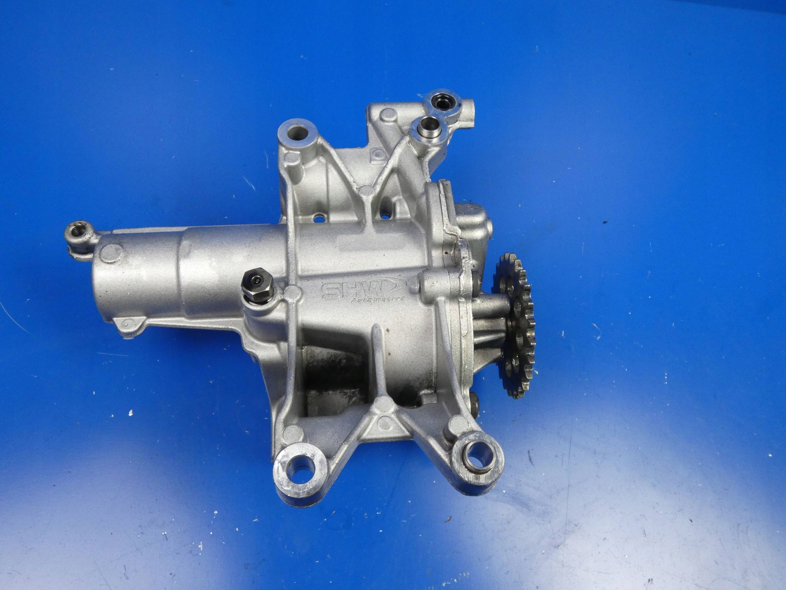 VOLVO XC60 e V60 S60 II S80 2.0 D3 2.4 D5 Pompa olio motore