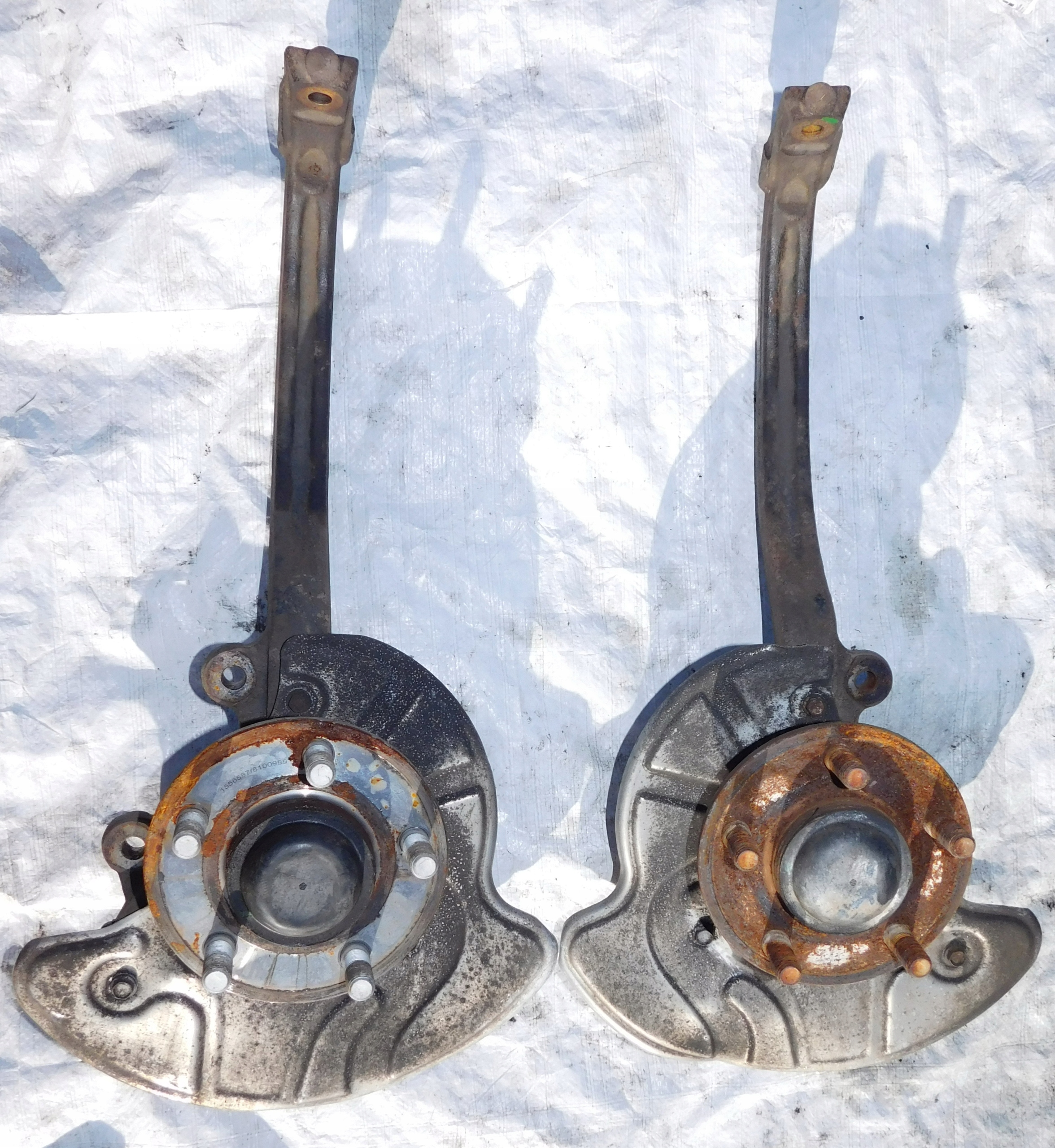 DODGE CHARGER 11-14r 3.6 zwrotnica lewa PRAWA PRZÓD 04782705AD 04782704AD