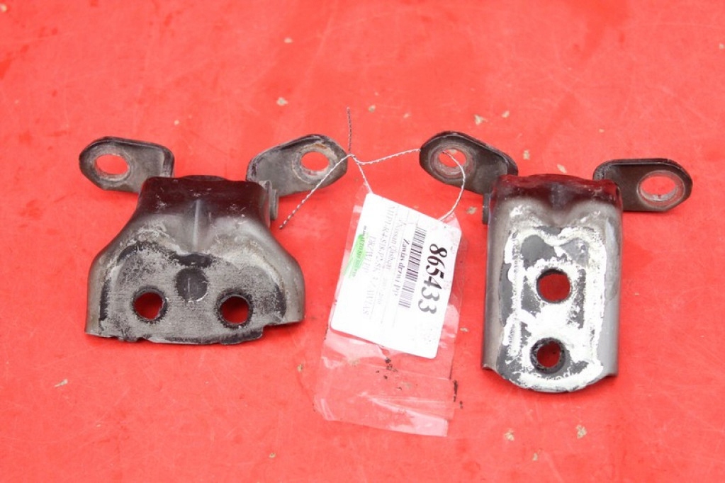 ZAWIAS ZAWIASY DRZWI PRAWY PRZÓD NISSAN QASHQAI 1 I 09R