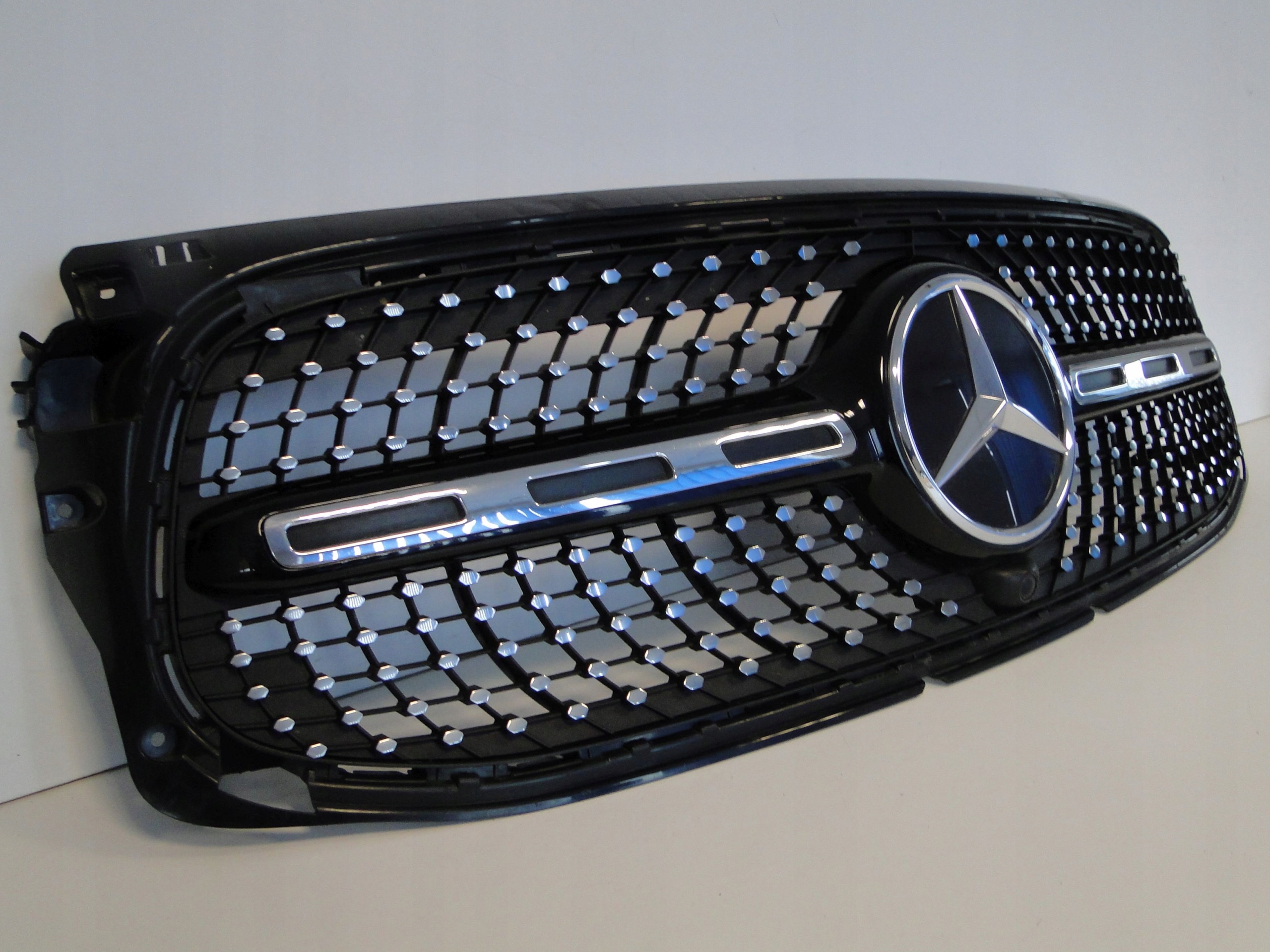 MERCEDES GLB X247 247 GRILL ATRAPA DIAMENT AMG ZAŚLEPKA KAMERY Numer katalogowy oryginału A2478809904