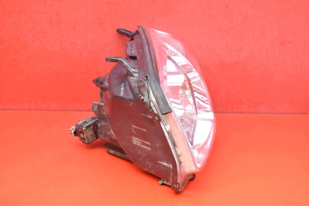REFLEKTOR left light front EU TOYOTA RAV4 2 II 00-03