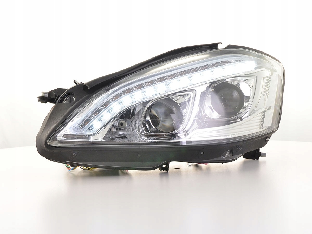 Lampy przód Xenon Daylight LED Mercedes S 221 D1S