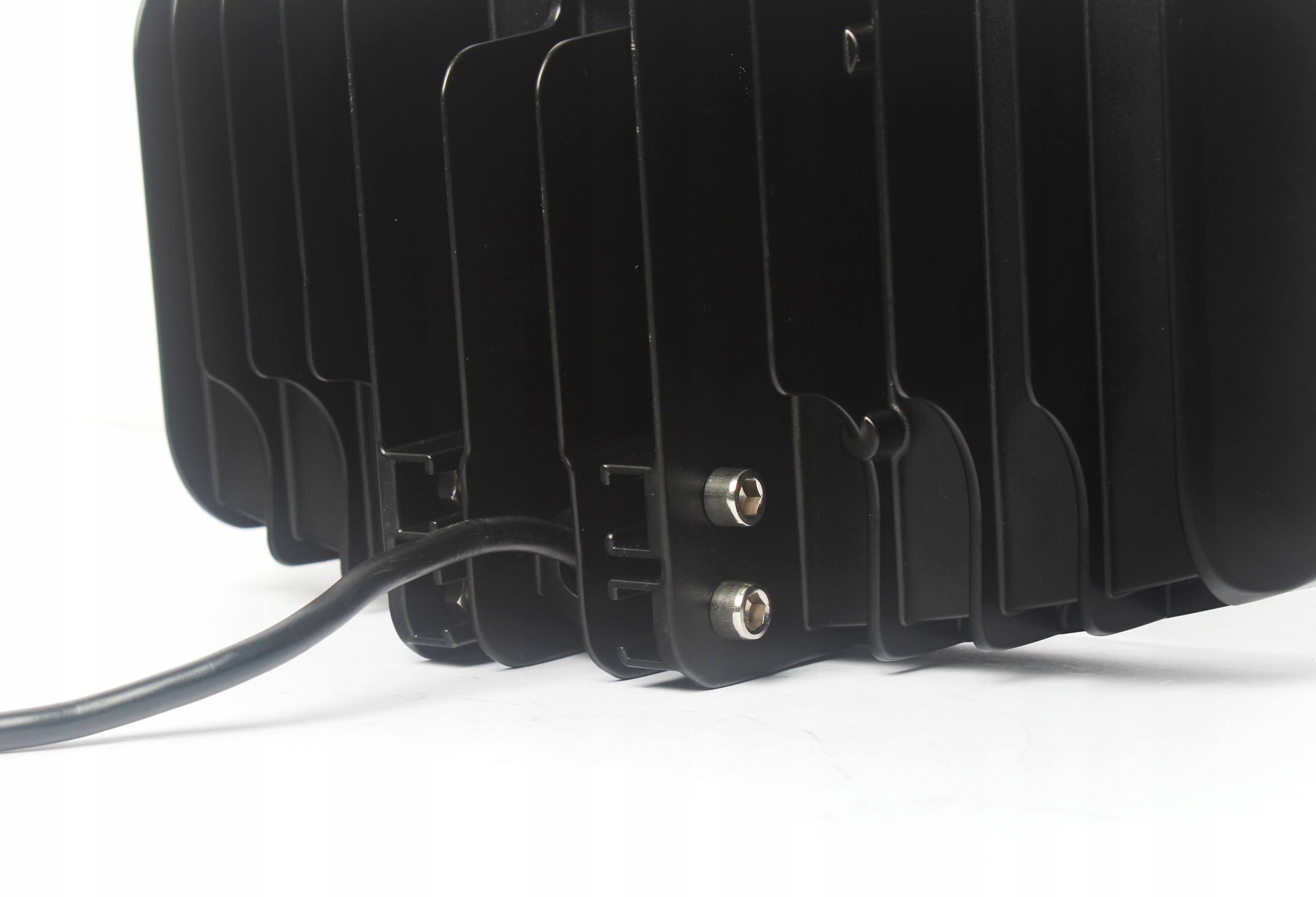 L3419 - ПОЛНЫЙ СВЕТОДИОДНЫЙ ПРОЖЕКТОР 12/24 50W