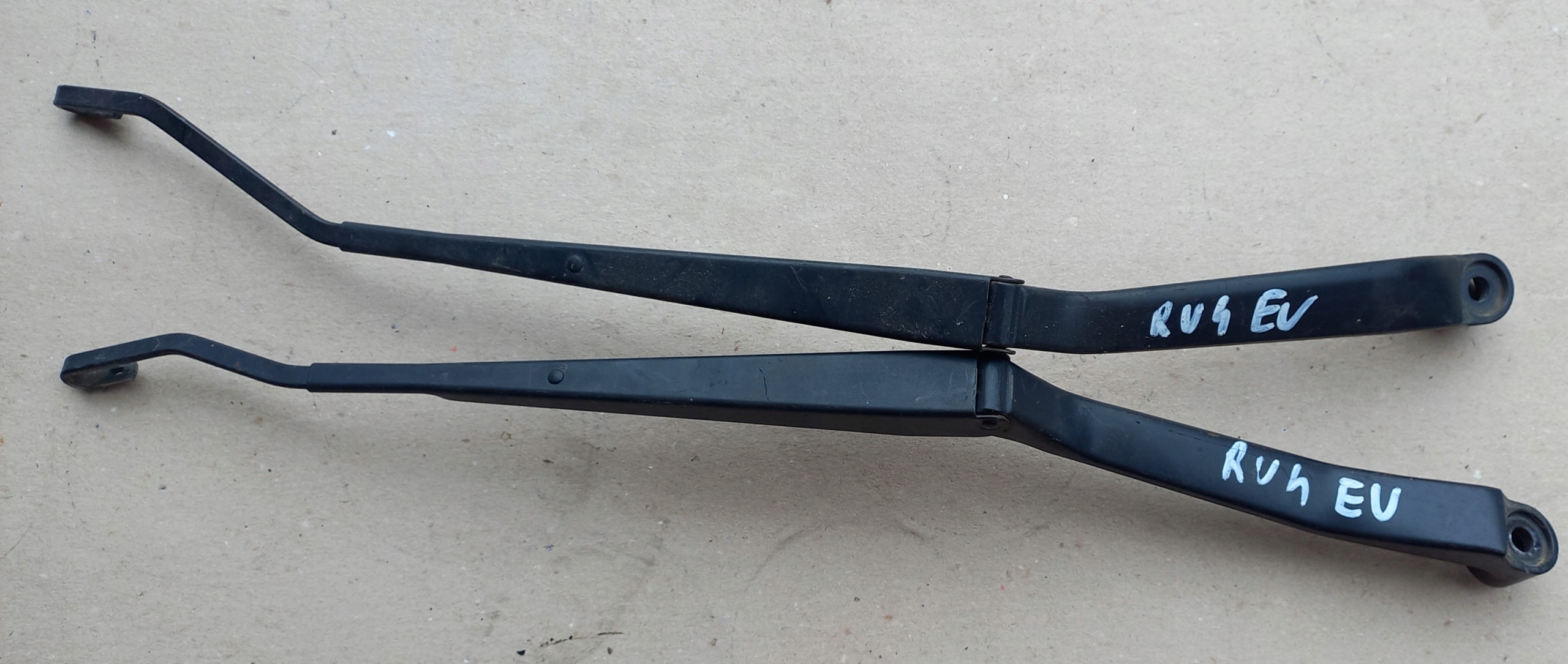 TOYOTA RAV4 RAV 4 II 00-05 RAMIE RAMIONA WYCIERACZKI PRZÓD