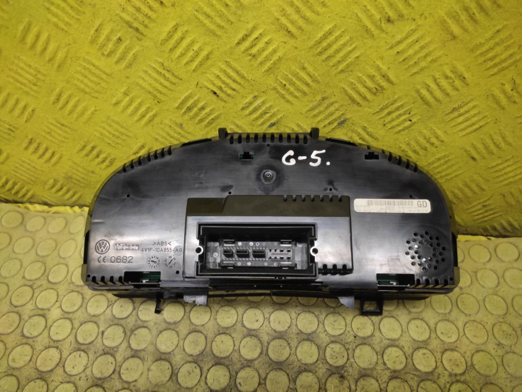 VW GOLF V kombiinstrument 1K0920864A