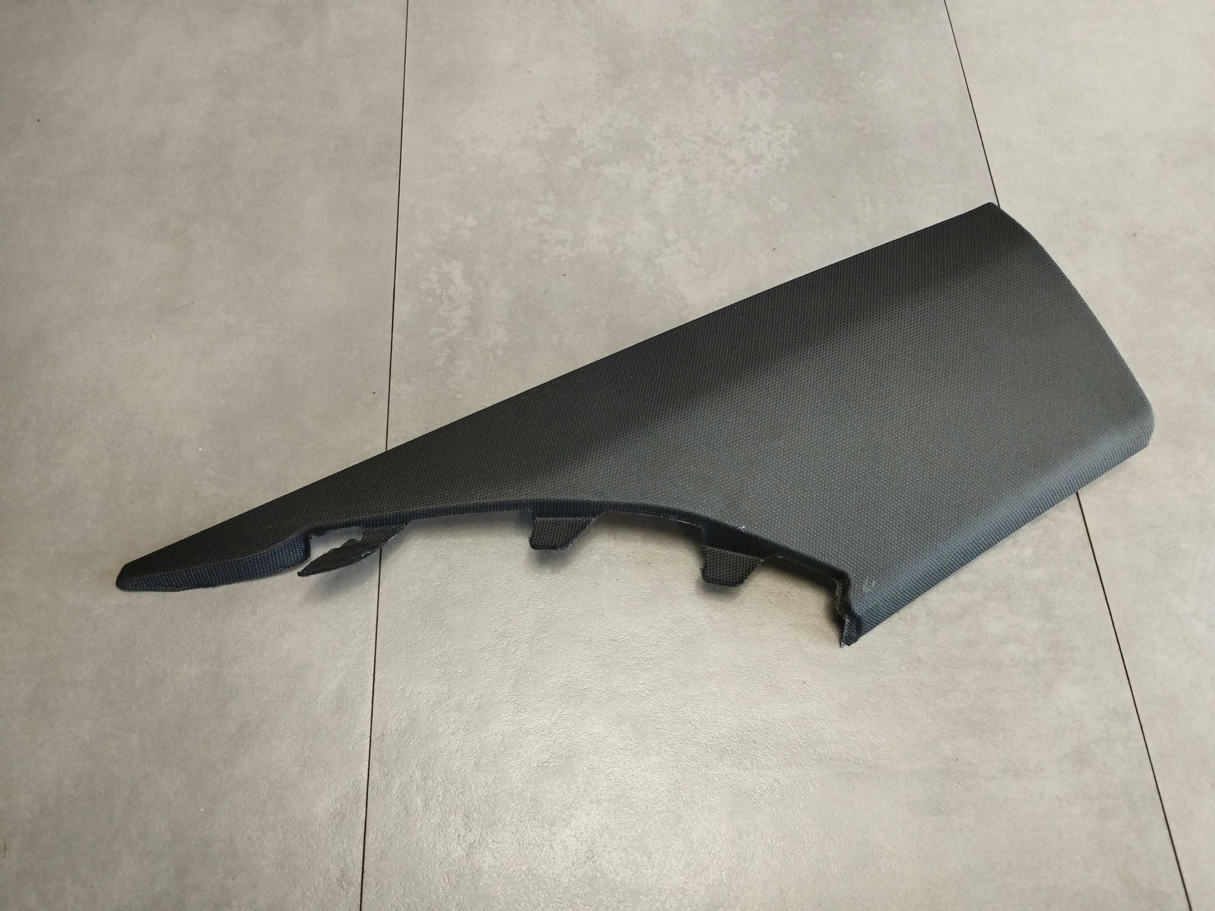 Audi A4 S4 B9 8W cover slupka B upper 8W5867245B