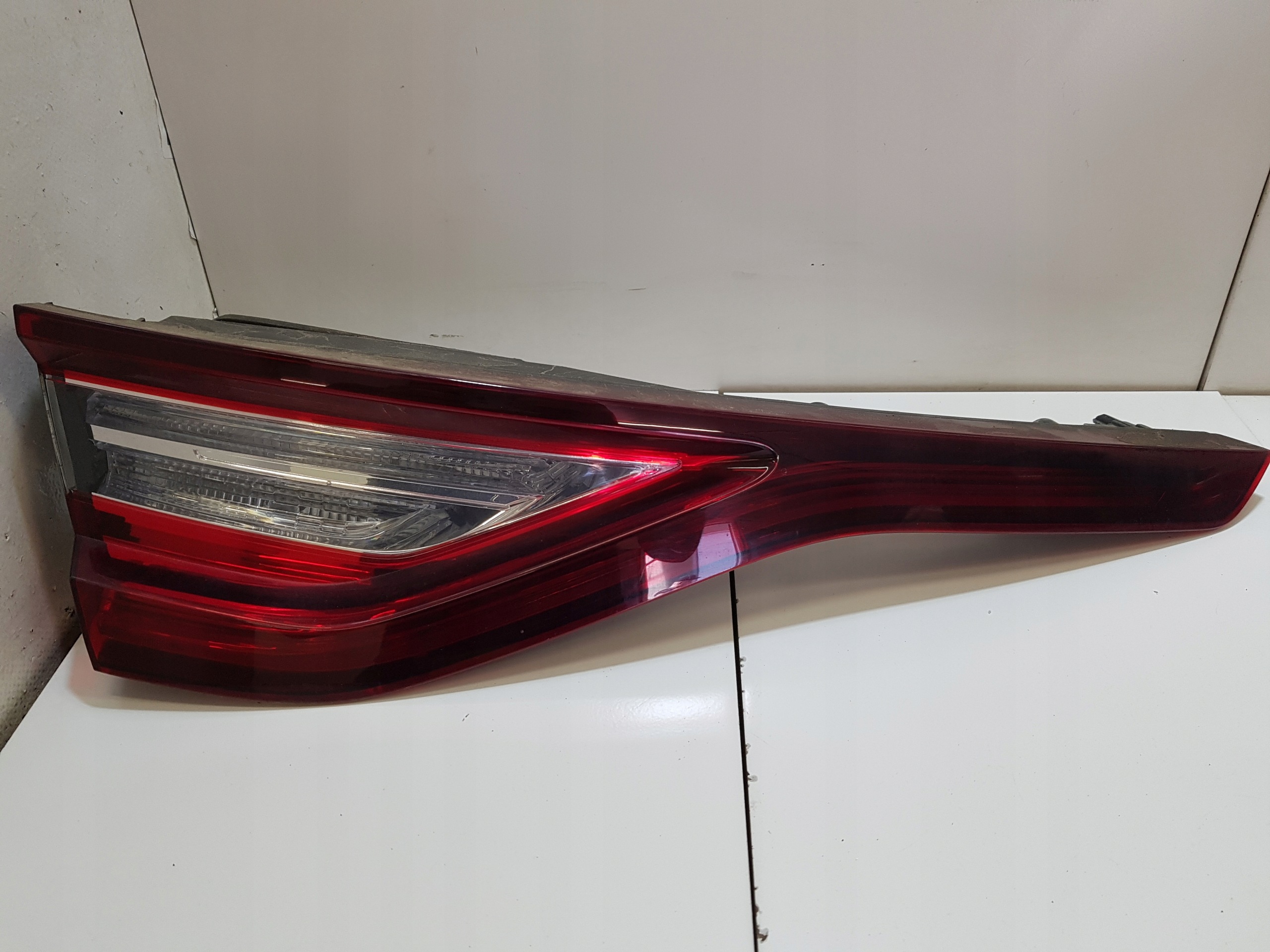 light left rear W KLAPIE RENAULT MEGANE 4