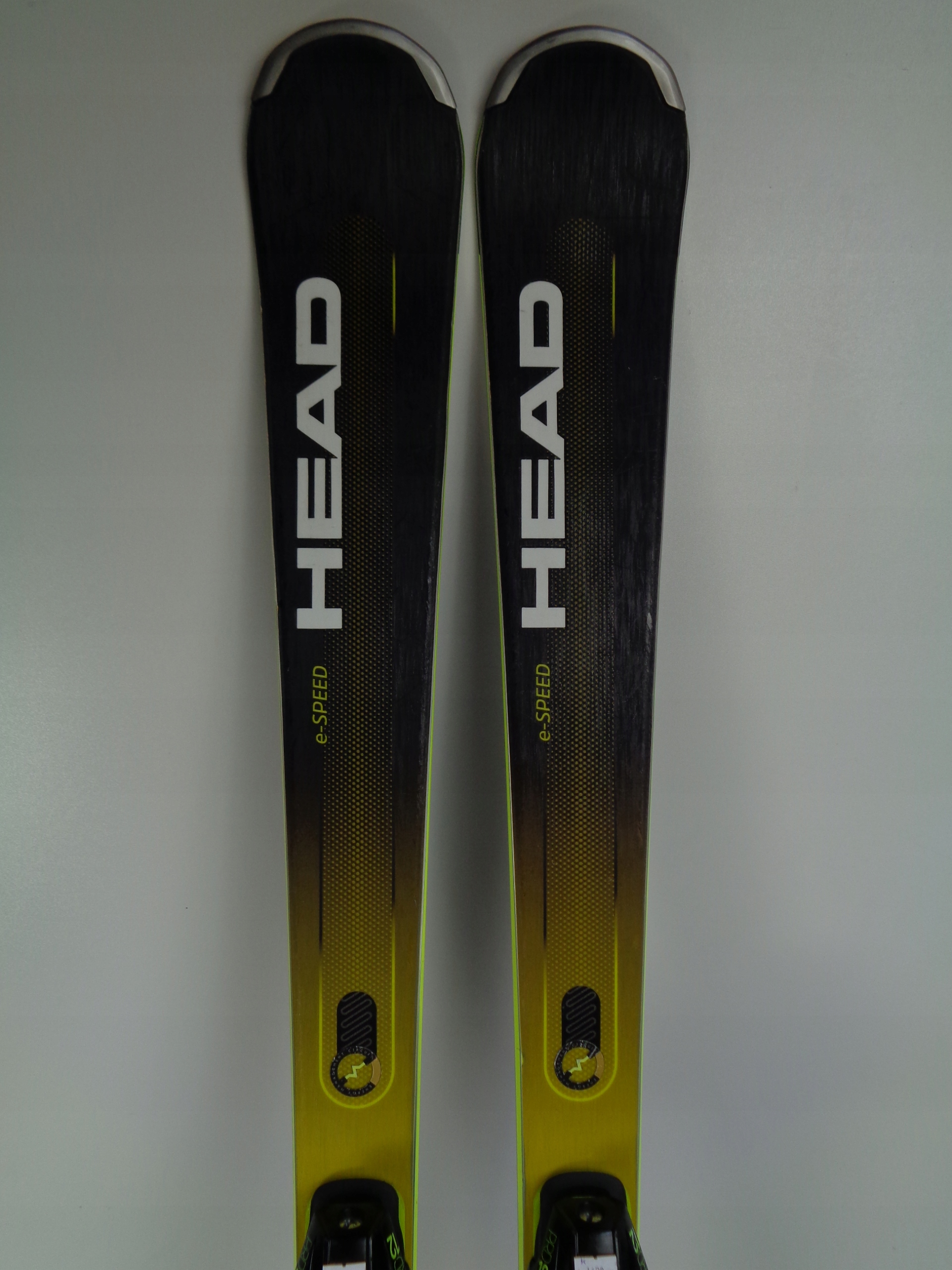 HEAD SUPERSHAPE E-SPEED 156+ SKI RZEP Kod producenta HEAD SUPERSHAPE E-SPEED 156+SKI RZEP8