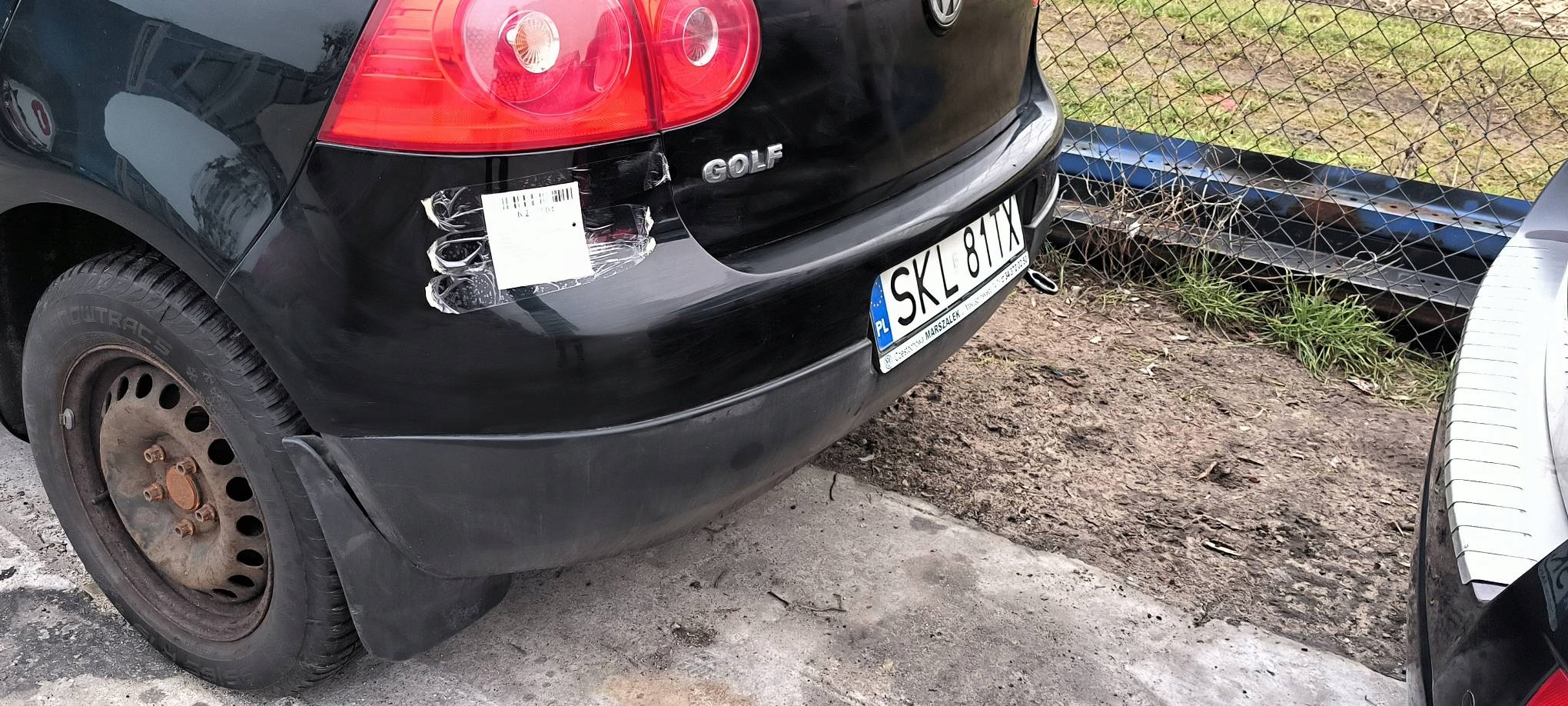 bumper rear part L041 VOLKSWAGEN GOLF V