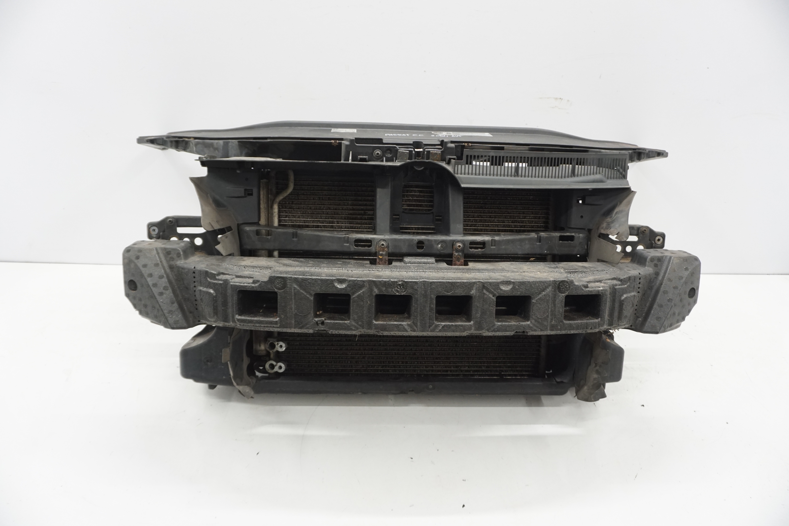 VW PASSAT CC 08R PAS PRZEDNI WZMOCNIENIE 2.0TDI