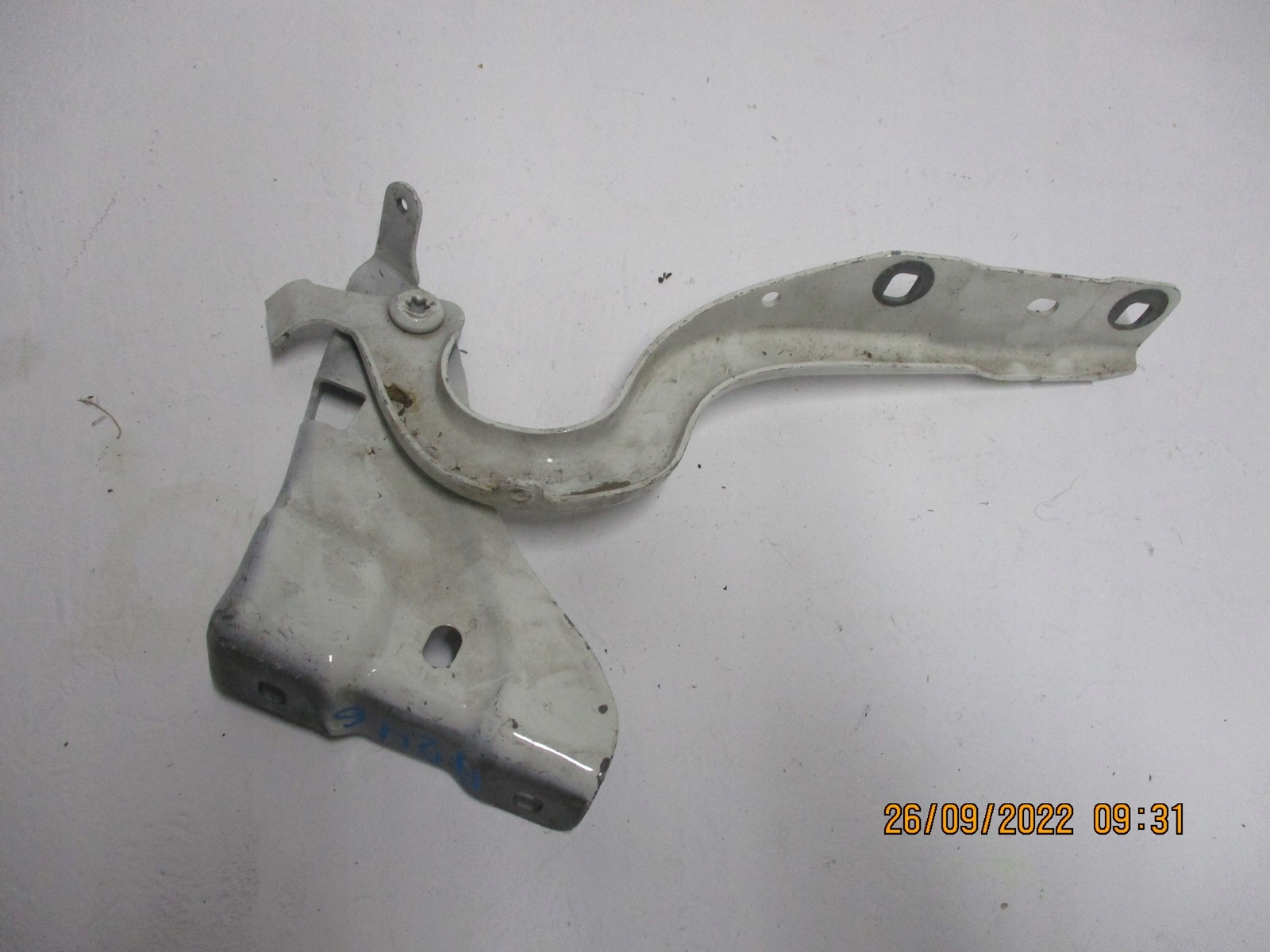 hinge bonnets MERCEDES B klasa 246 A2468800328 0428