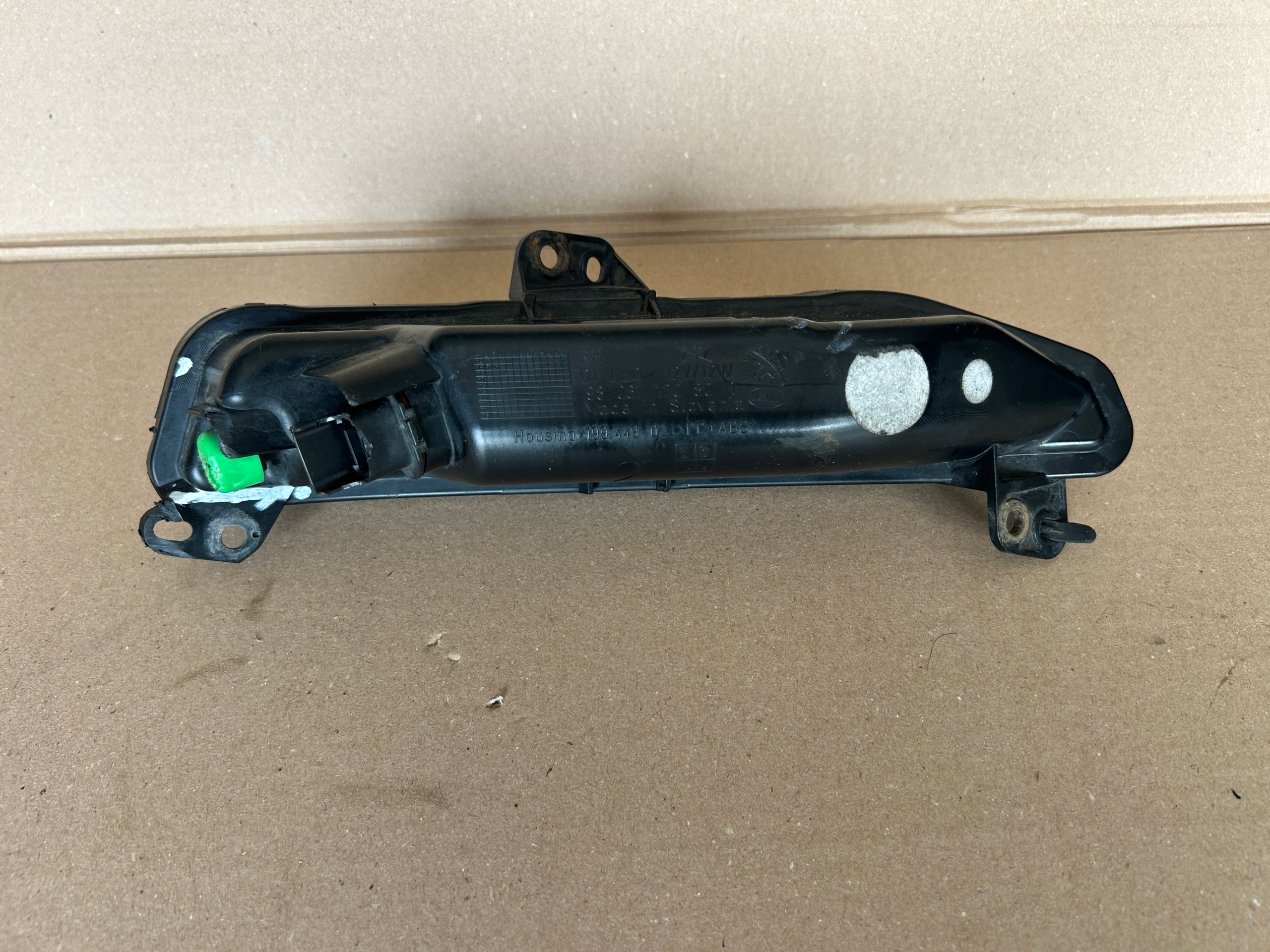 PEUGEOT 308 II GT T9 indicator right front 9806712080D