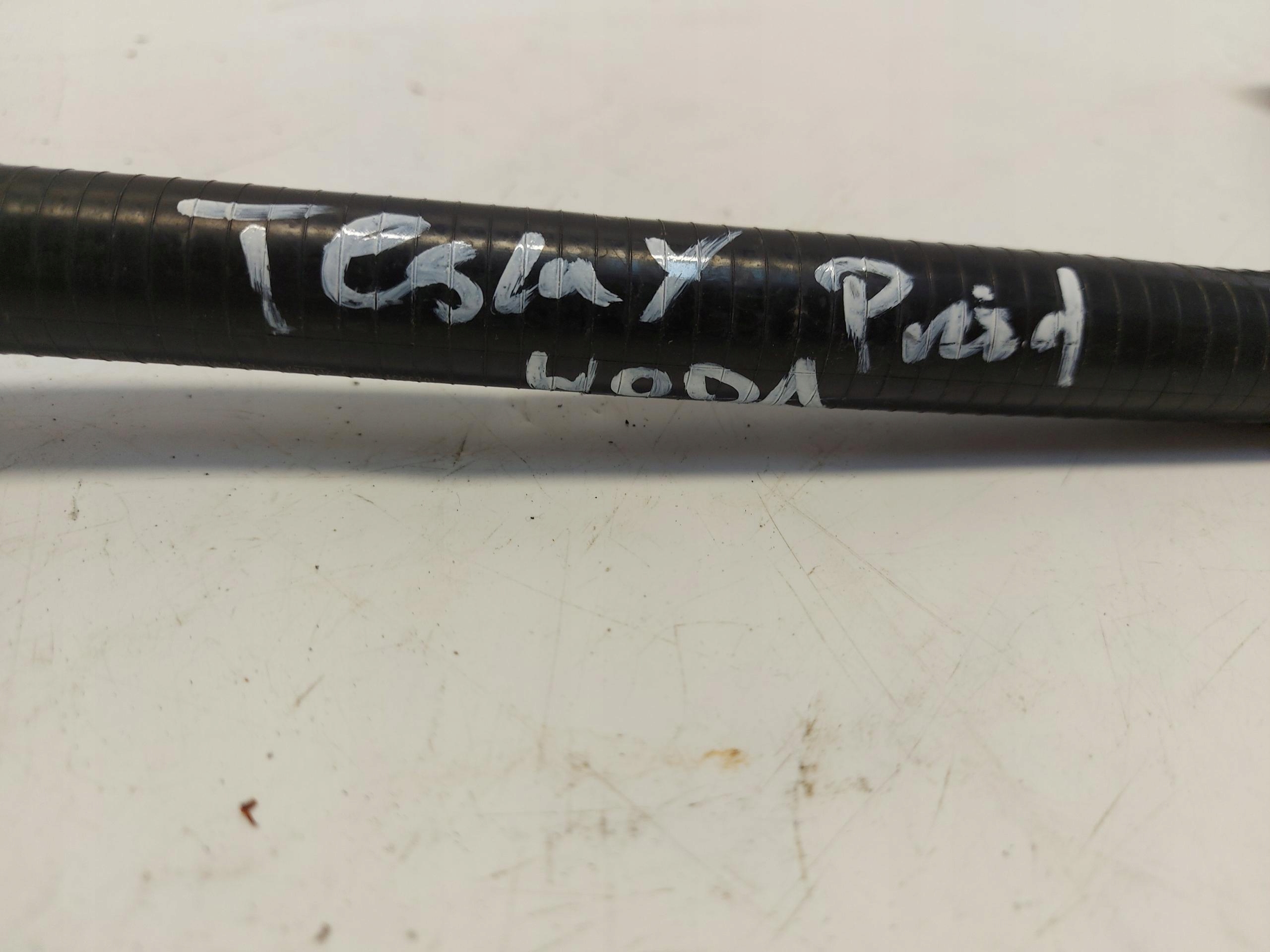 TESLA MODEL Y 2024r crijevo prijenos vode 1629591-00-B