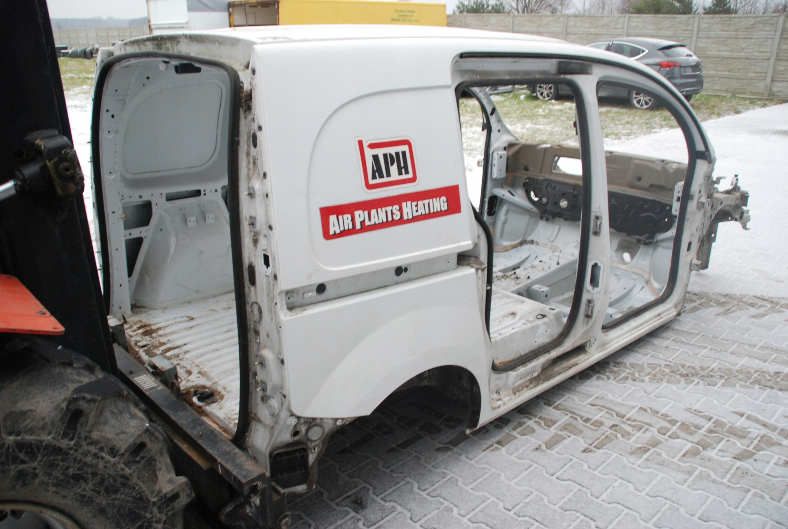 ĆWIARTKA BOK BŁOTNIK RENAULT KANGOO CITAN W415 Typ samochodu Samochody dostawcze