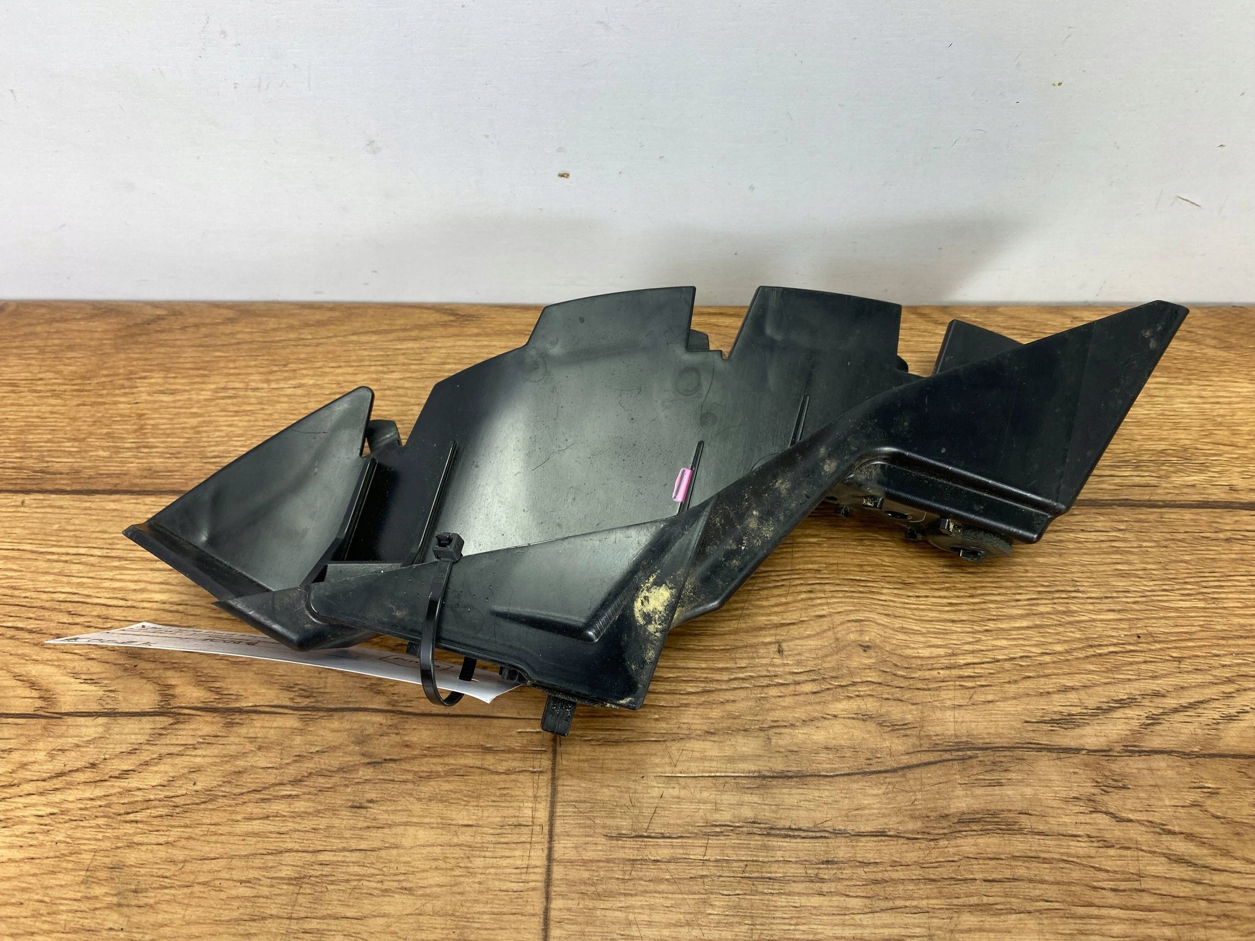 Support montage pare-chocs Arrière Ford Escape IV 2020
