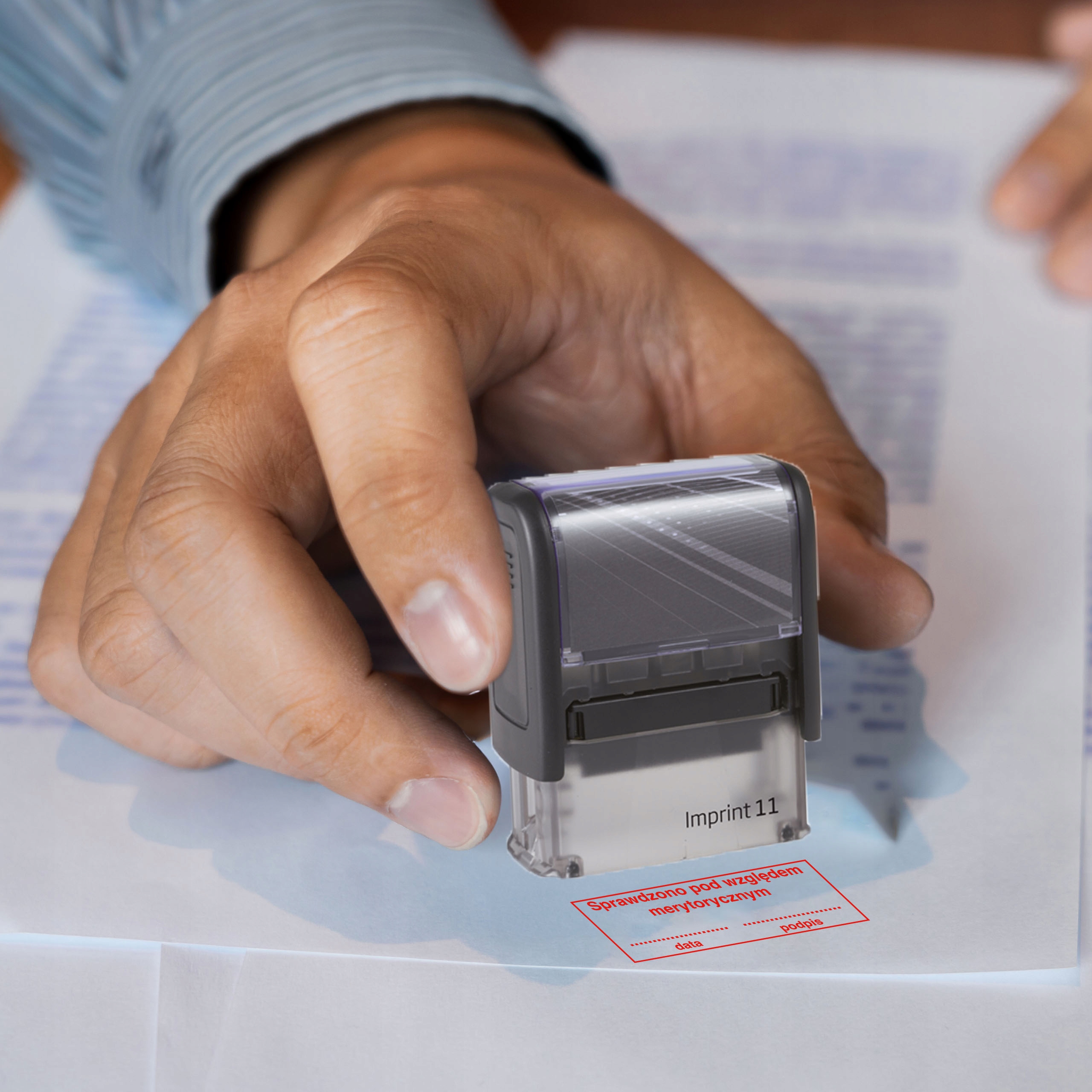 PIECZĄTKA SPRAWDZONO POD WZGLĘDEM MERYTORYCZNYM TRODAT 8911 CZARNA Liczba wersów 3-4 wersy