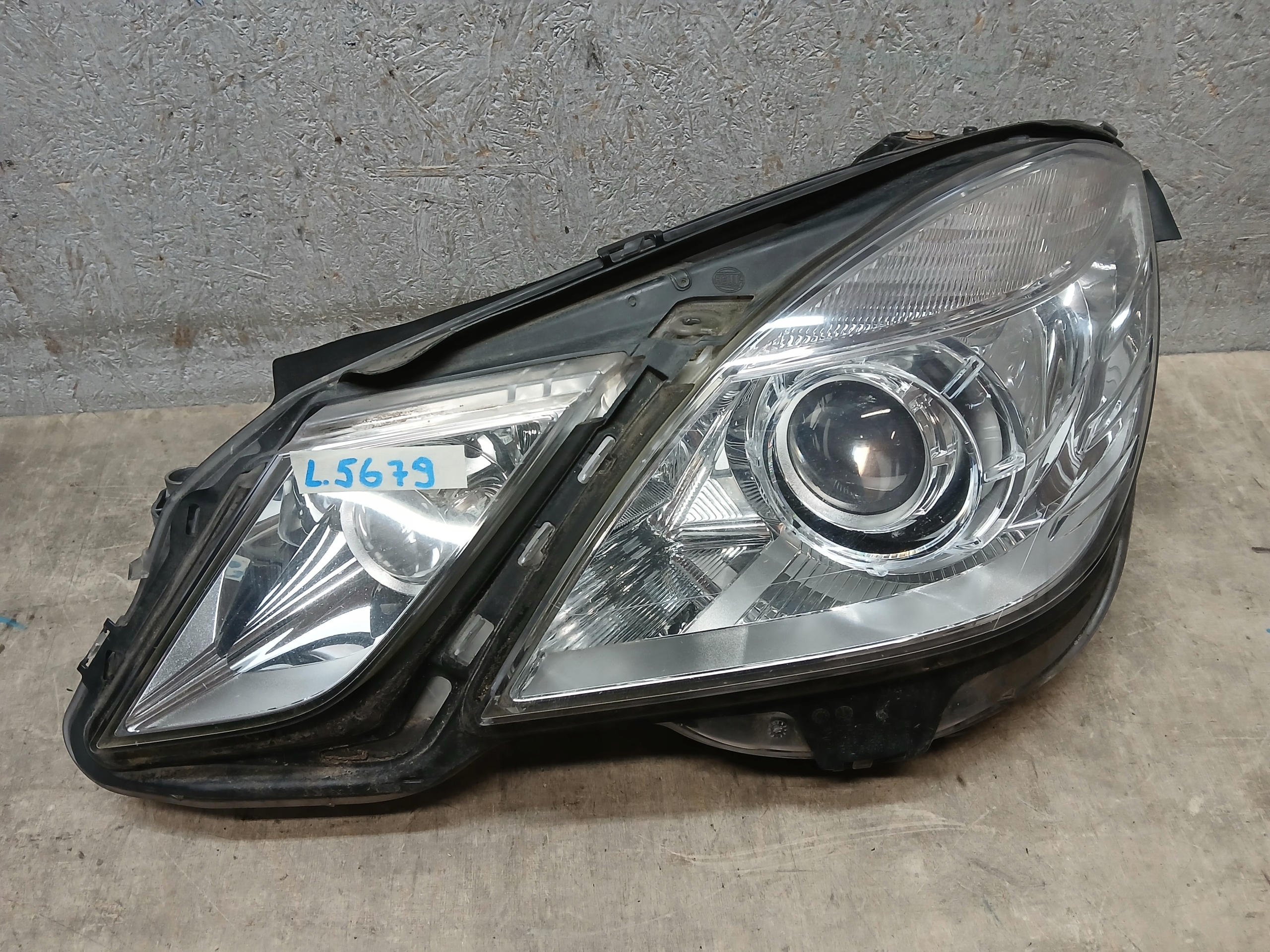 light front left MERCEDES E KLASA W212 XENON positioning A2128205761