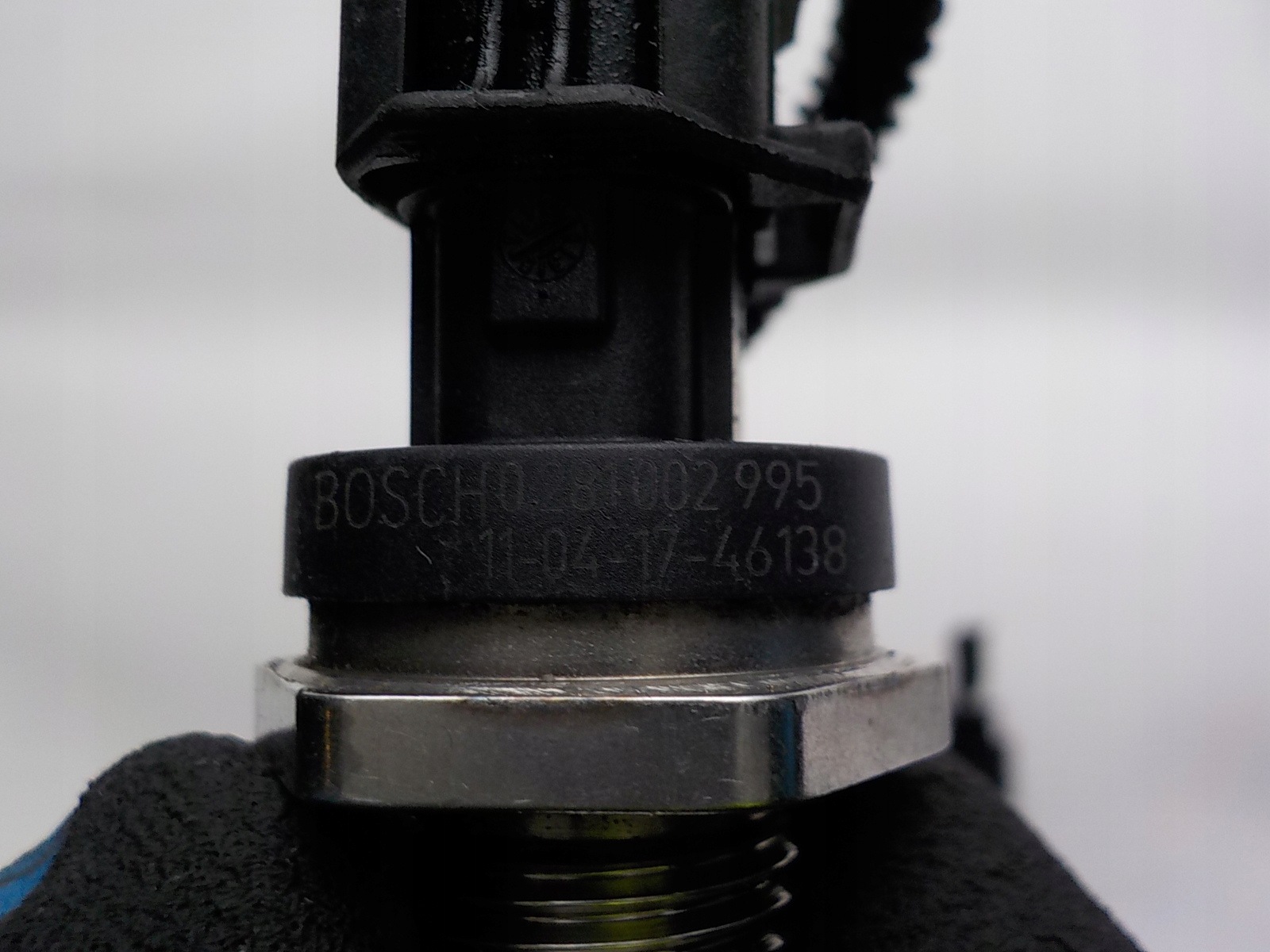 VOLVO XC60 2.4 D 5 ORG Capteur Pression Carburant 0281002995