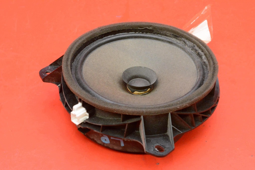 speaker left front 86160-02B80 TOYOTA COROLLA E21 LIFT 17-24