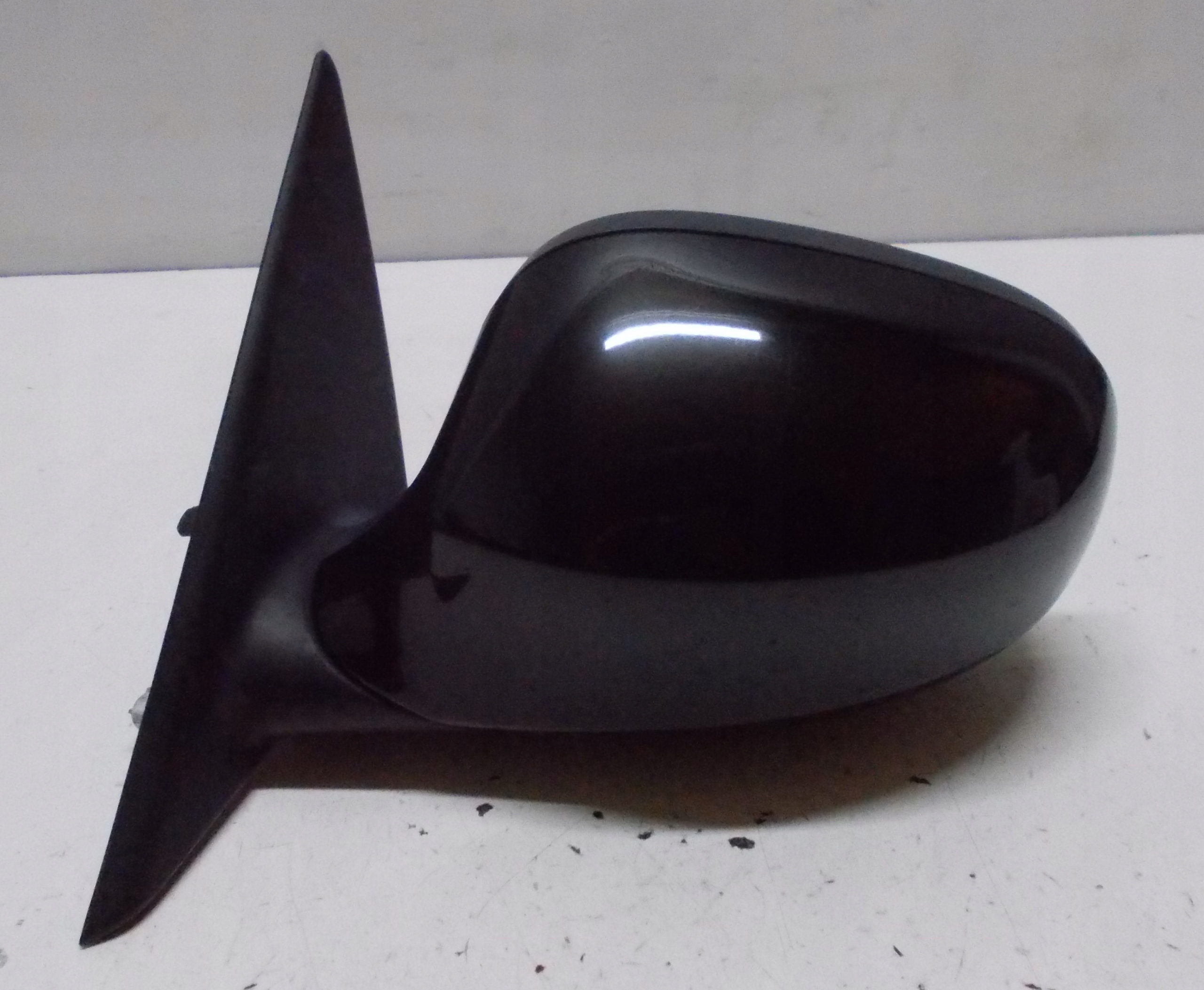 BMW E91 2.0 D 10R mirror left 5 PIN SCHWARZ2 EUROPA