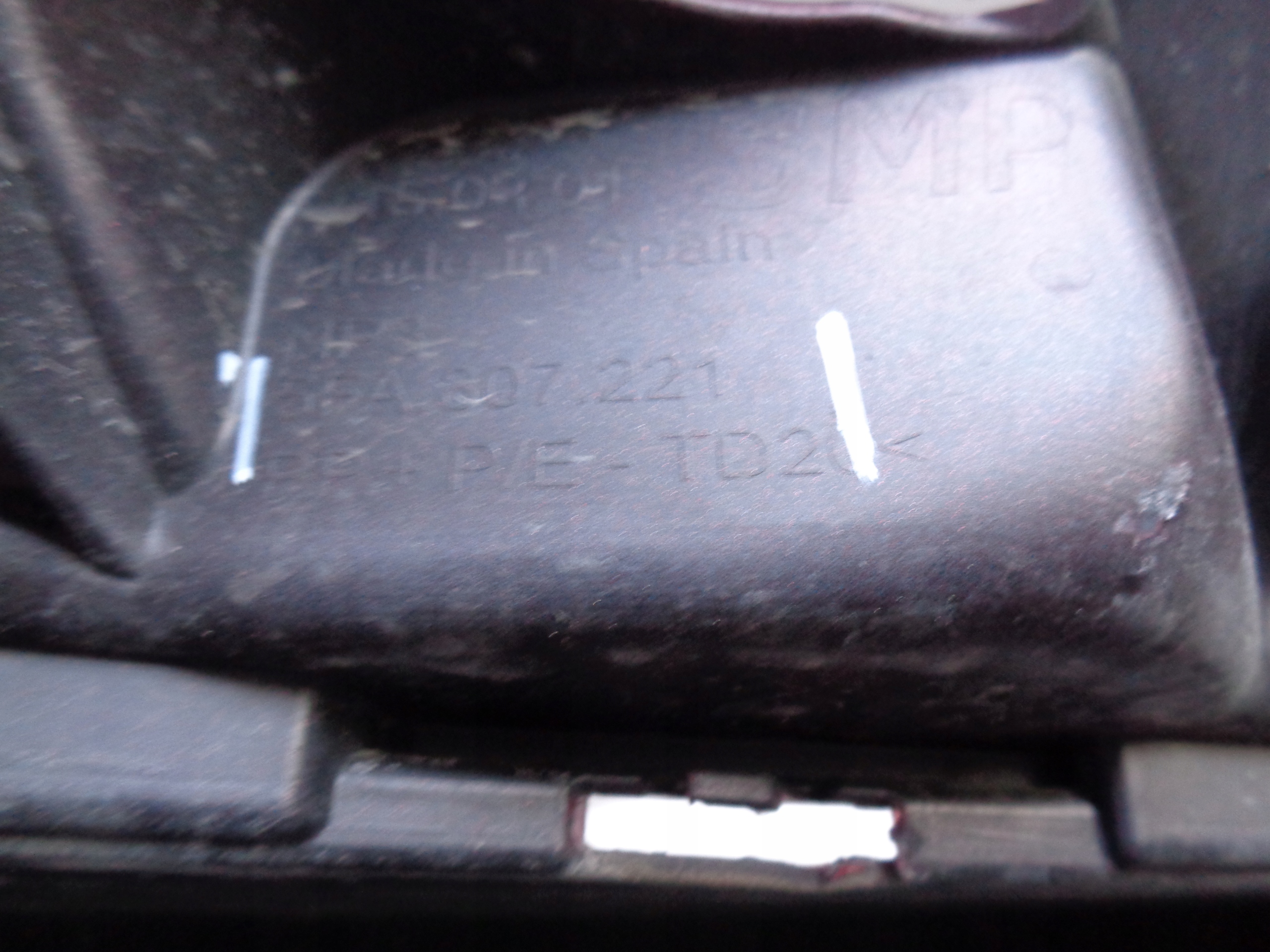 FRONTSTOSSSTANGE SEAT LEON IV 4 5FA 20- NR 37699