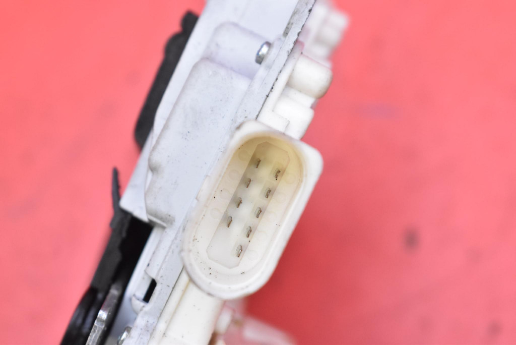 lock door left rear part rear EU 4H0839015D AUDI A8 D4 LONG 10-14