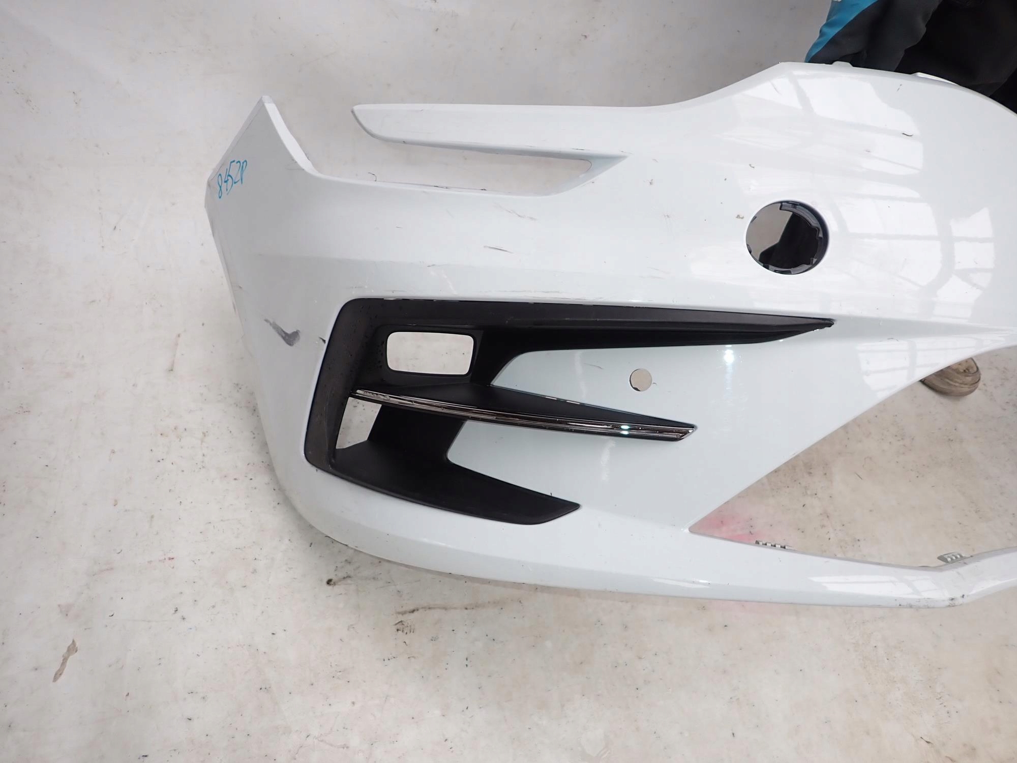 RENAULT MEGANE IV 4 LIFT 20-24 bumper front front PDC