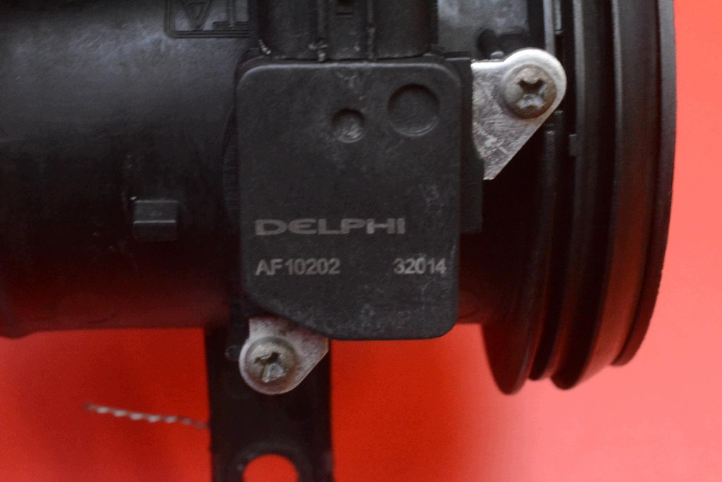 débimètre AF10202 TOYOTA AURIS 1 et 1.6 VVT-et 124 KM 06-09