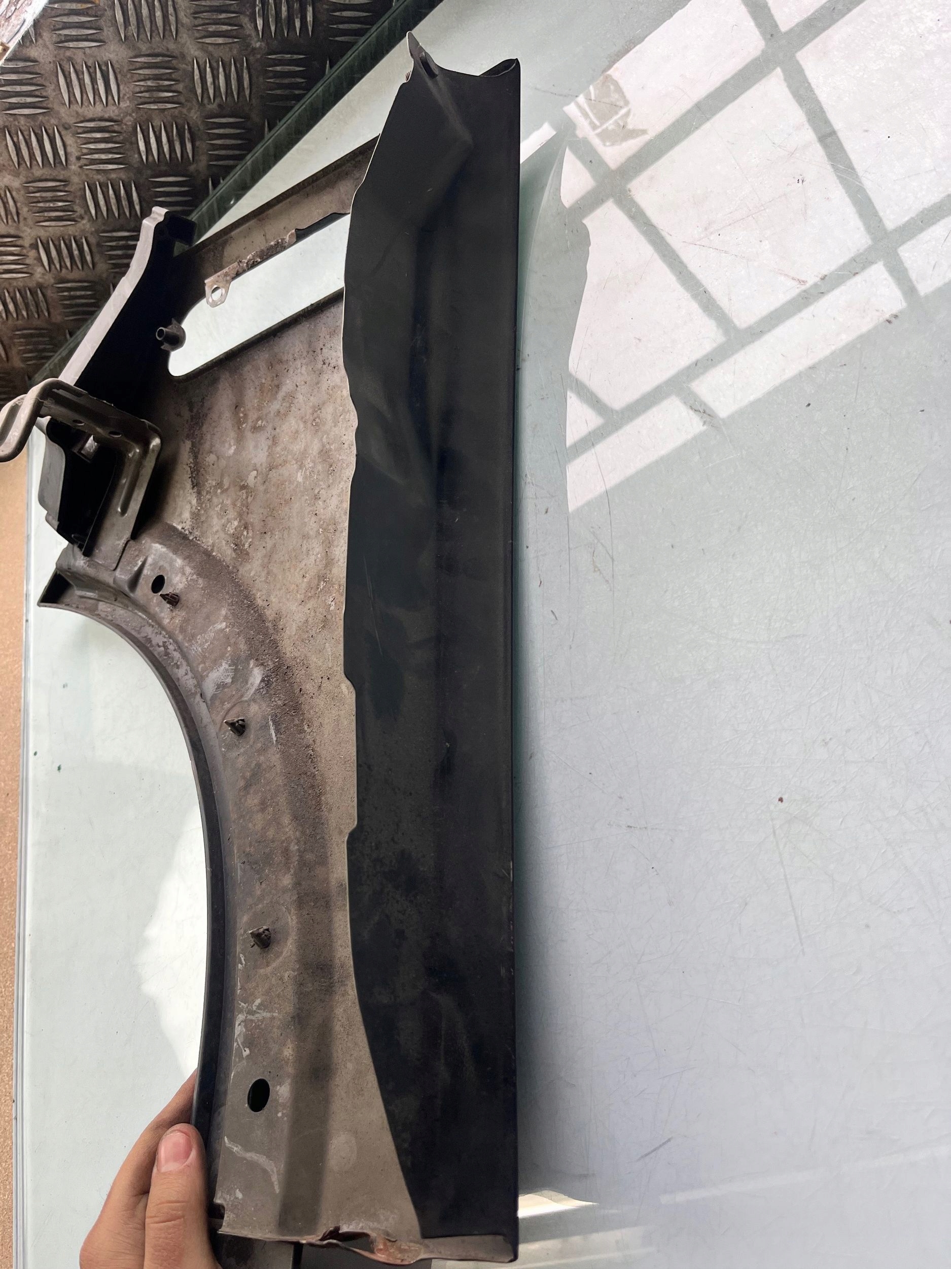 MINI ONE - COOPER R50 - 53 --- крыло 63626