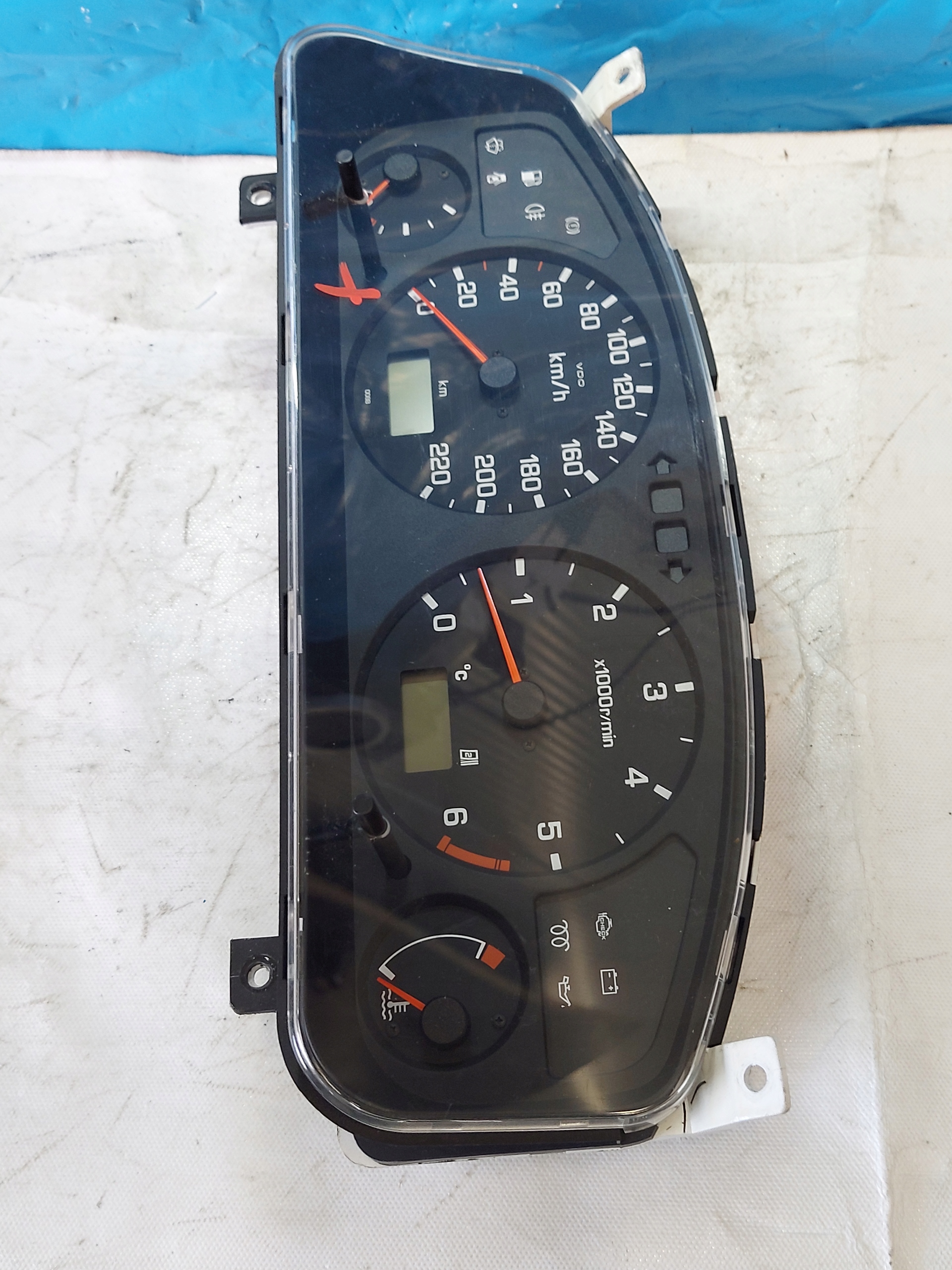 dials clock NISSAN P11 2.0 TD 248192F618