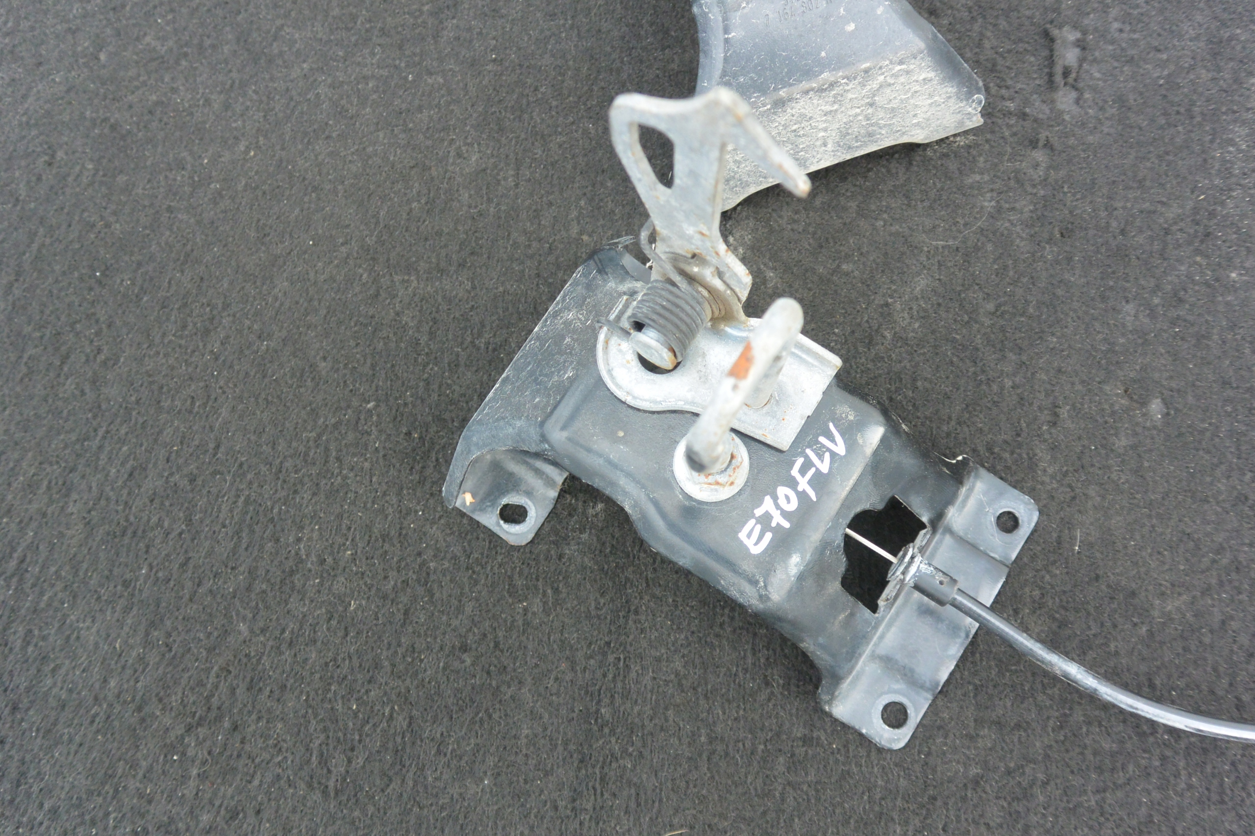 RYGIEL bonnets lock rope BMW X5 E70 KOMPLET