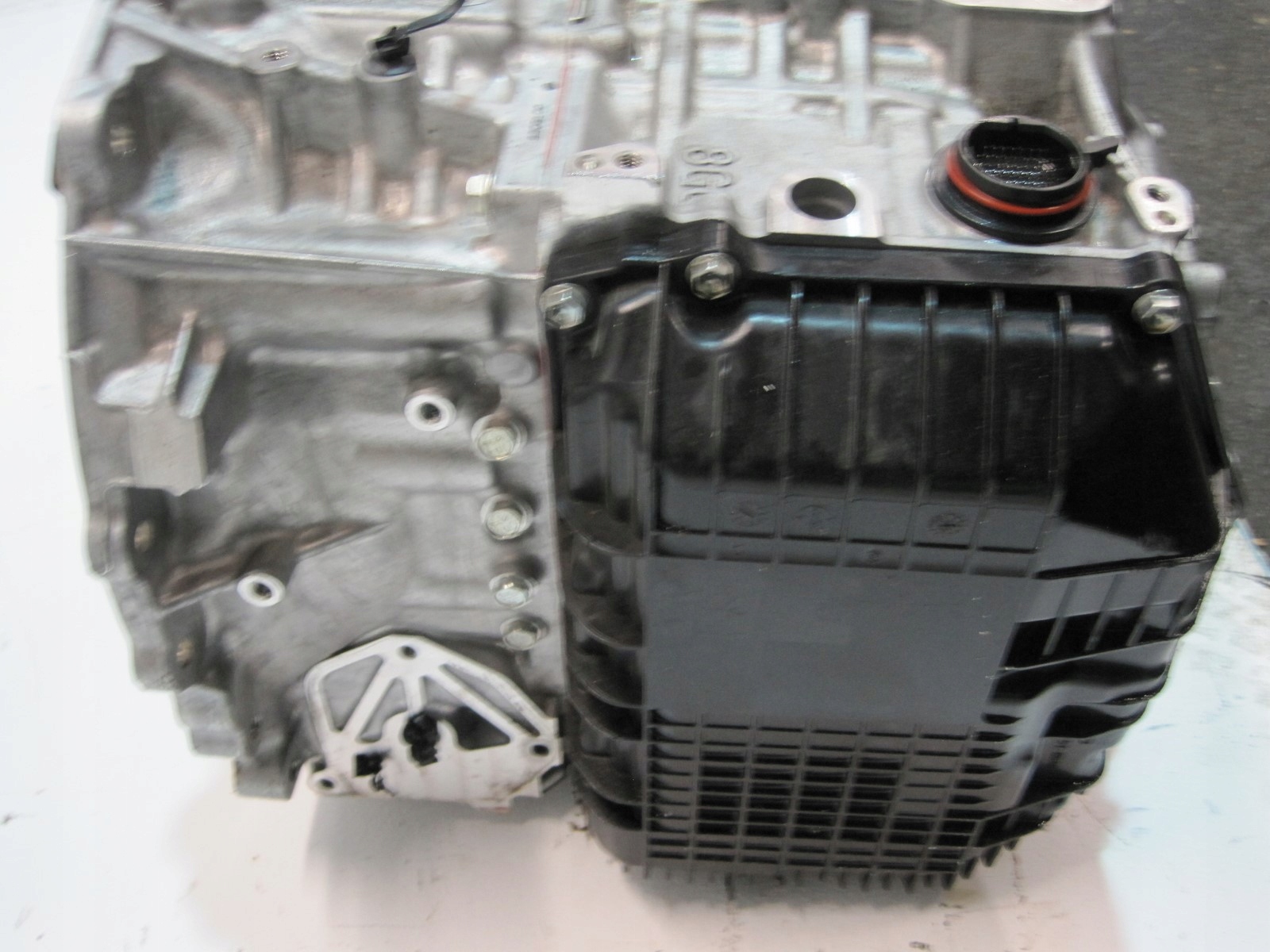 Getriebe RANGE ROVER EVOQUE II 1,5HYB PK72-7000-AB AWF8G30