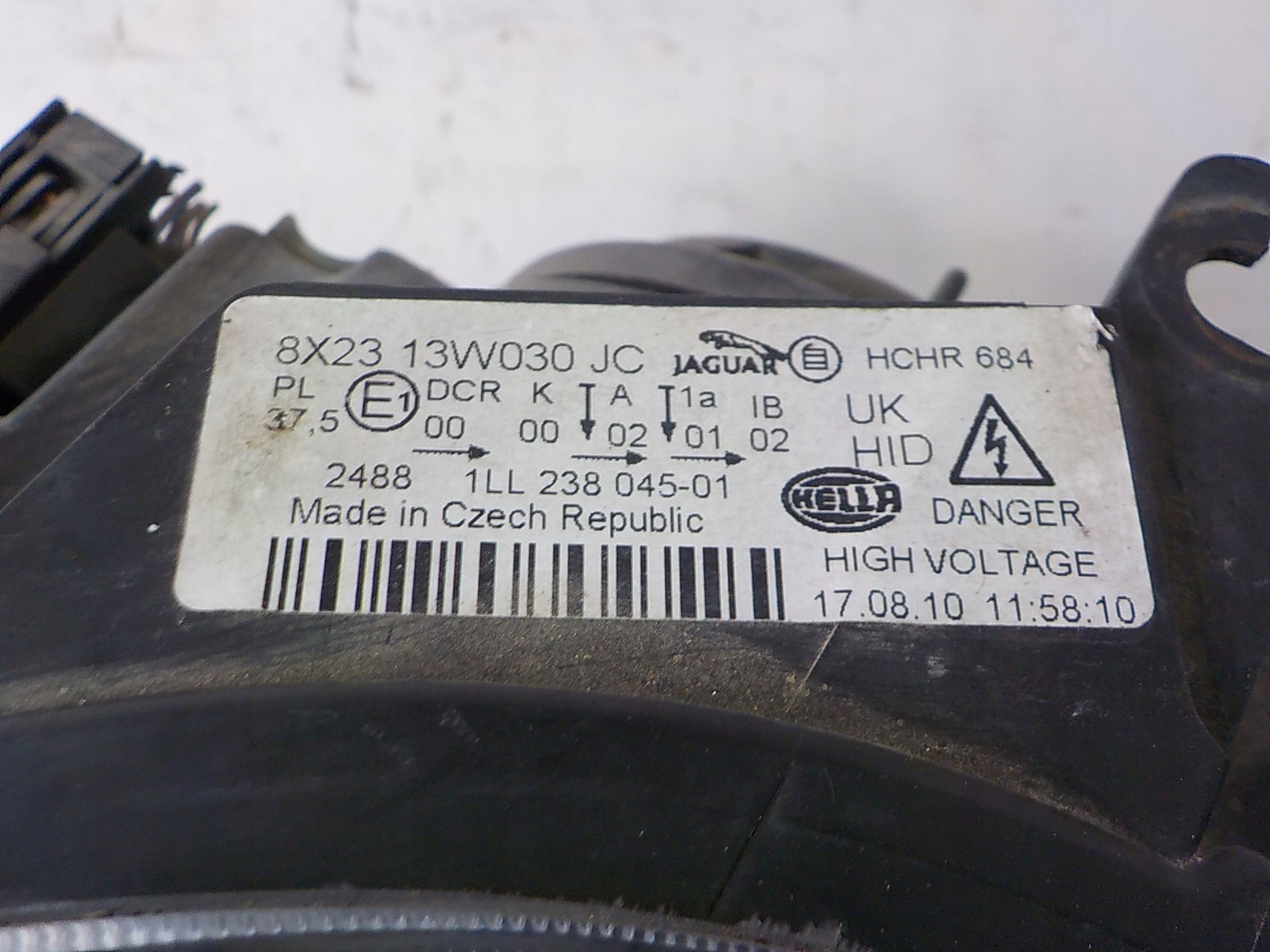 JAGUAR XF X250 XENON light left front front UK