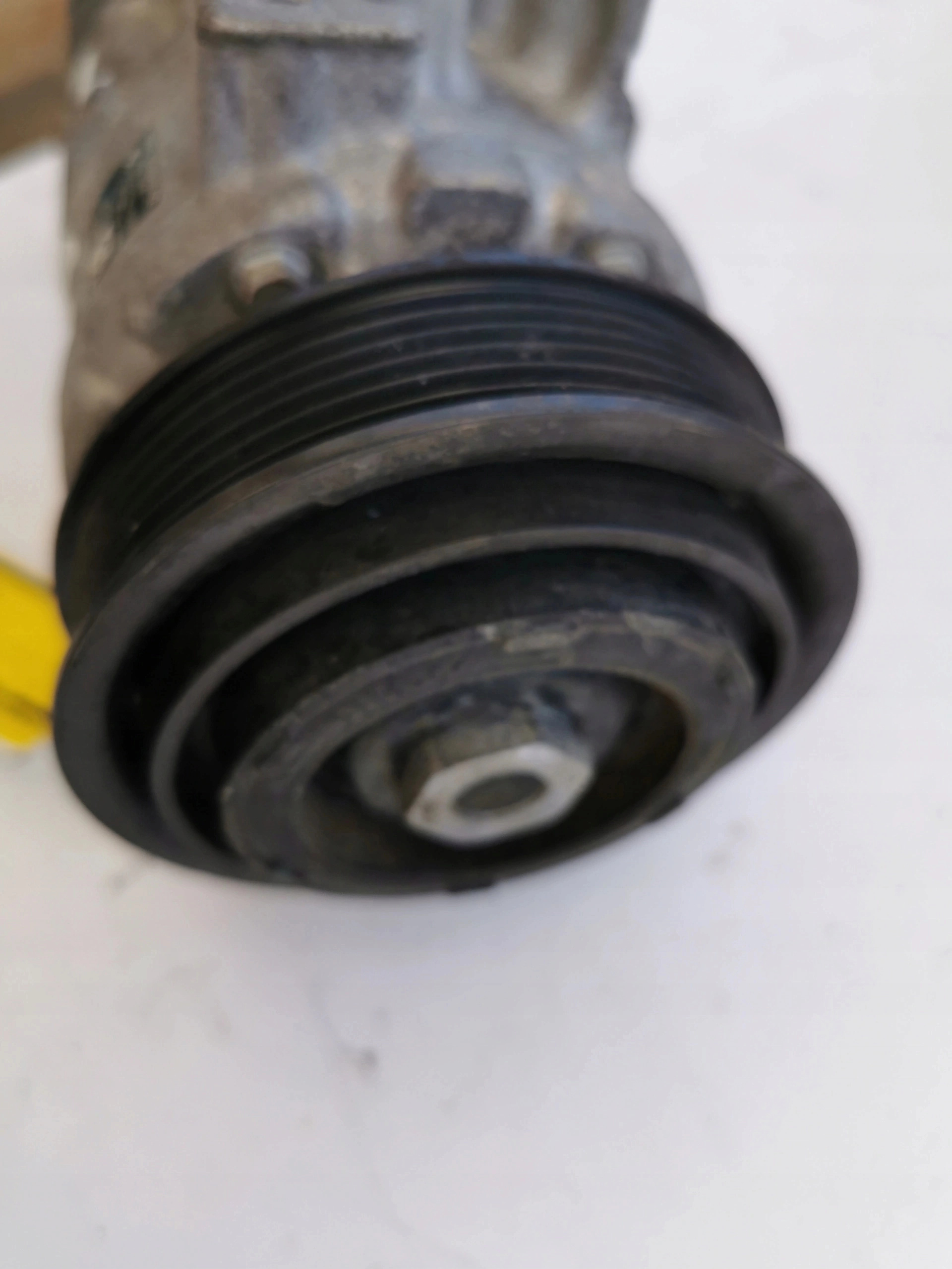 BMW 1 1.6D 9330831 GE447150-5723 N47D16A compressor;