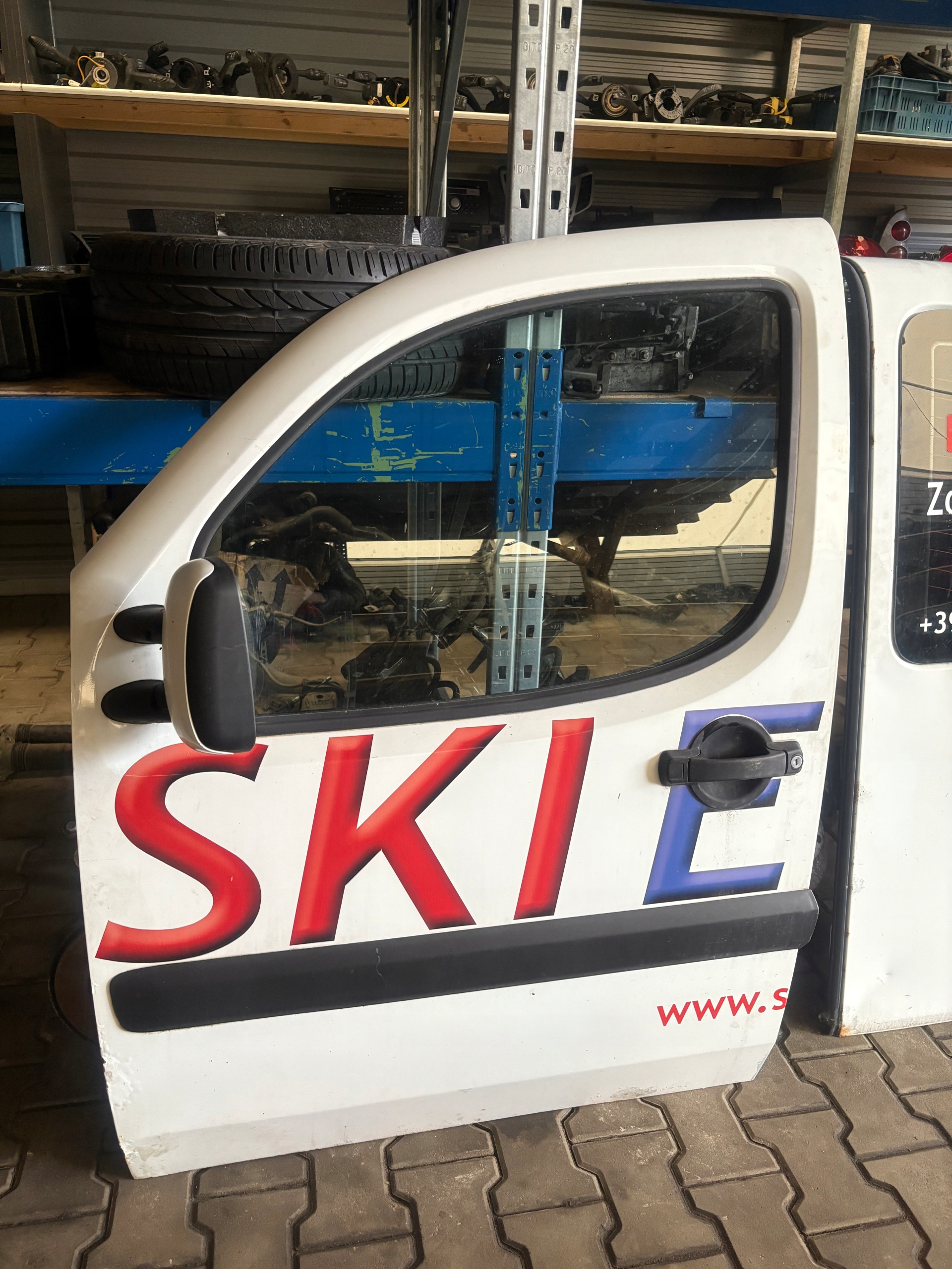 door left left front Fiat Doblo and Lift complete z lusterkiem biale