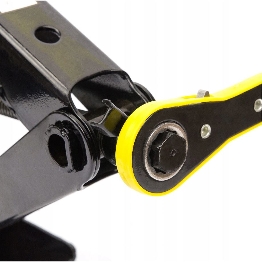 LEWAREK PODNOSNIK SAMOCHODOWY TRAPEZ KLUCZ DO KOL Weight with packaging 4 kg